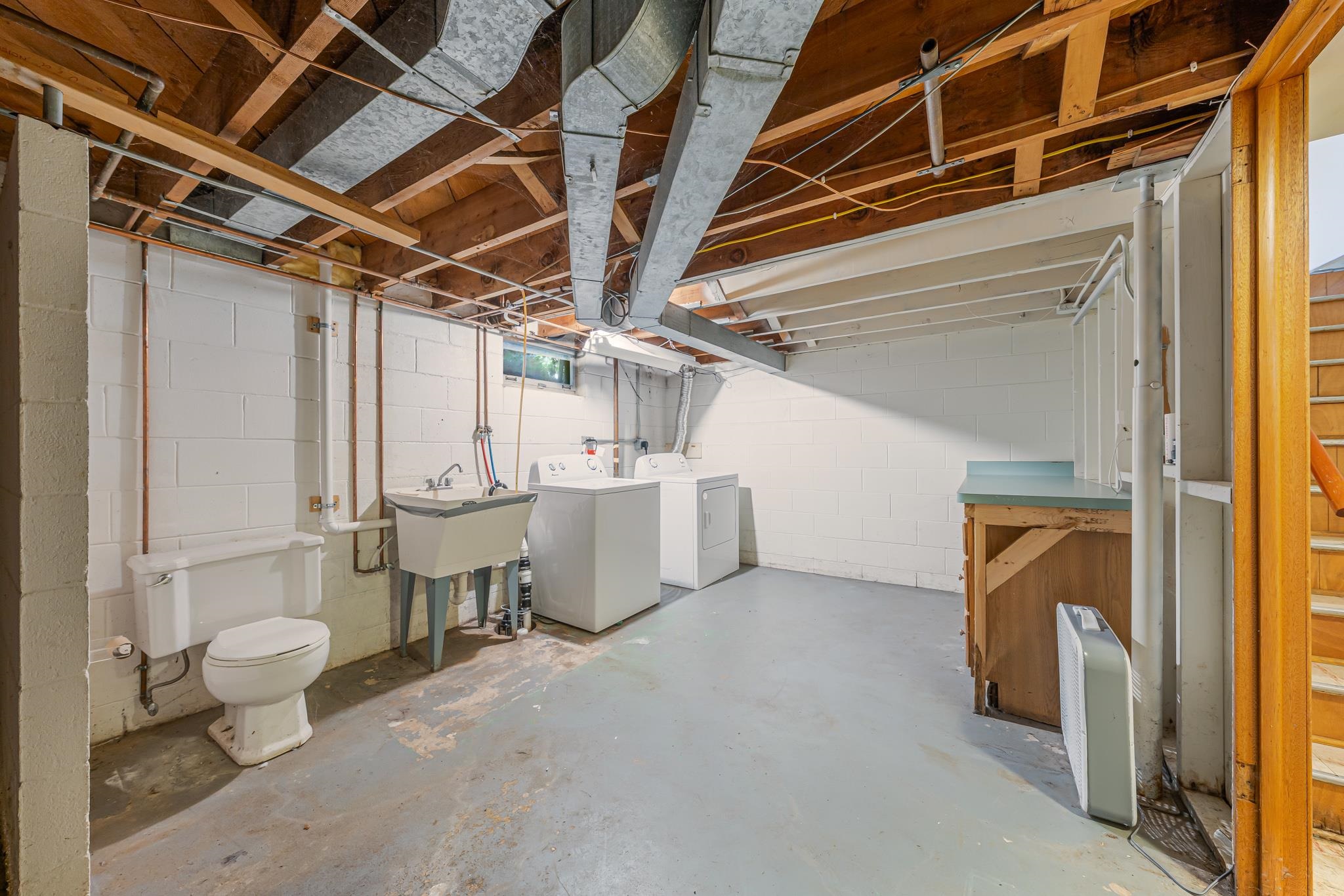 1381 Winnebago Ave, Oshkosh, WI 54901
