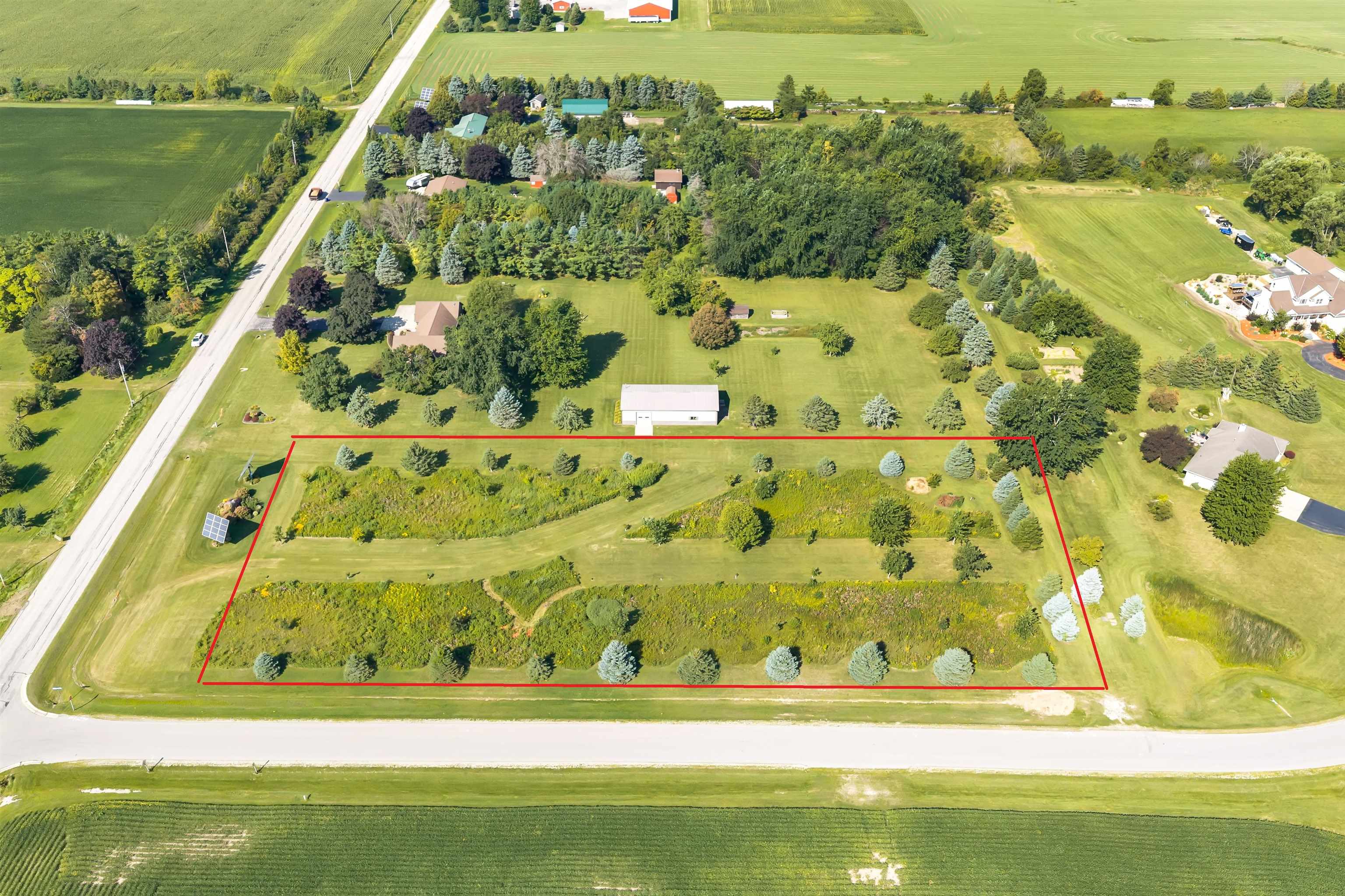 Woodland Dr #2, Seymour, WI 54165