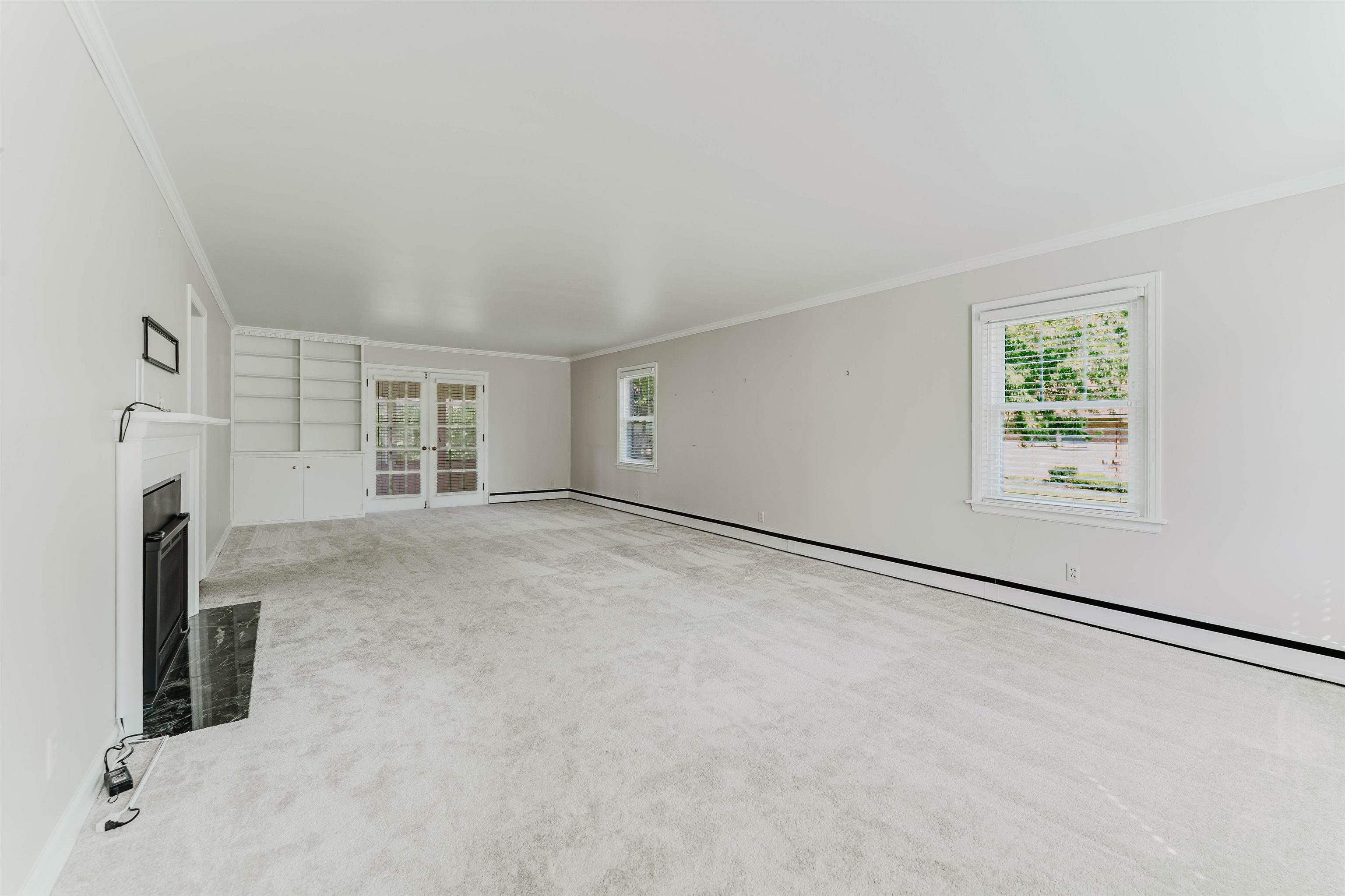 1655 Arizona St, Oshkosh, WI 54902