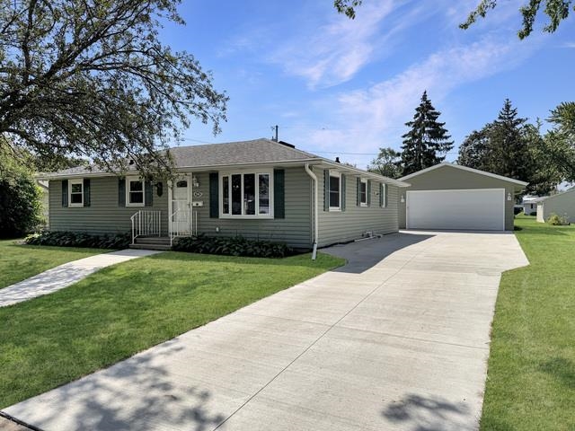 208 State St, Neenah, WI 54956