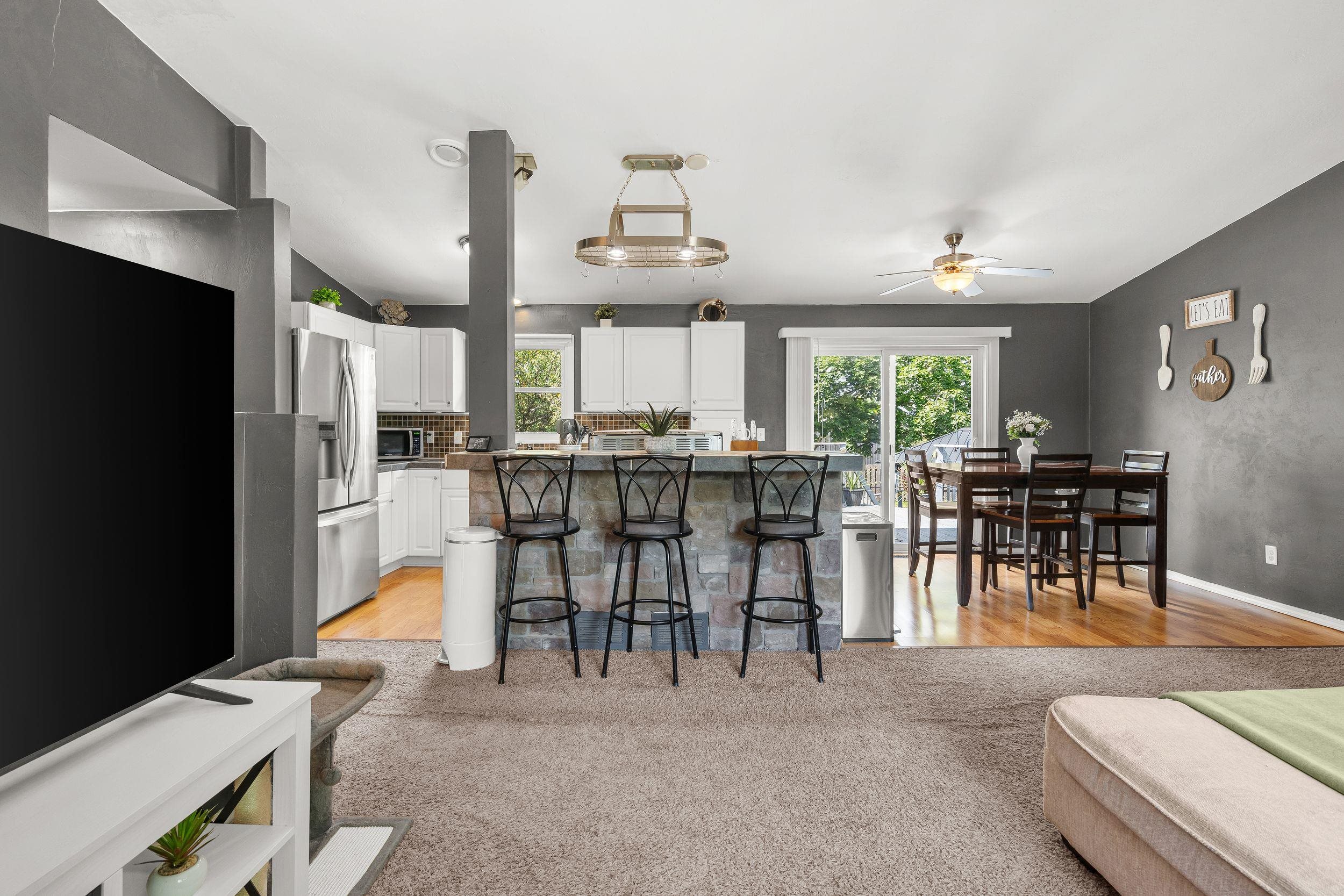 2309 Brantwood Dr, Neenah, WI 54956