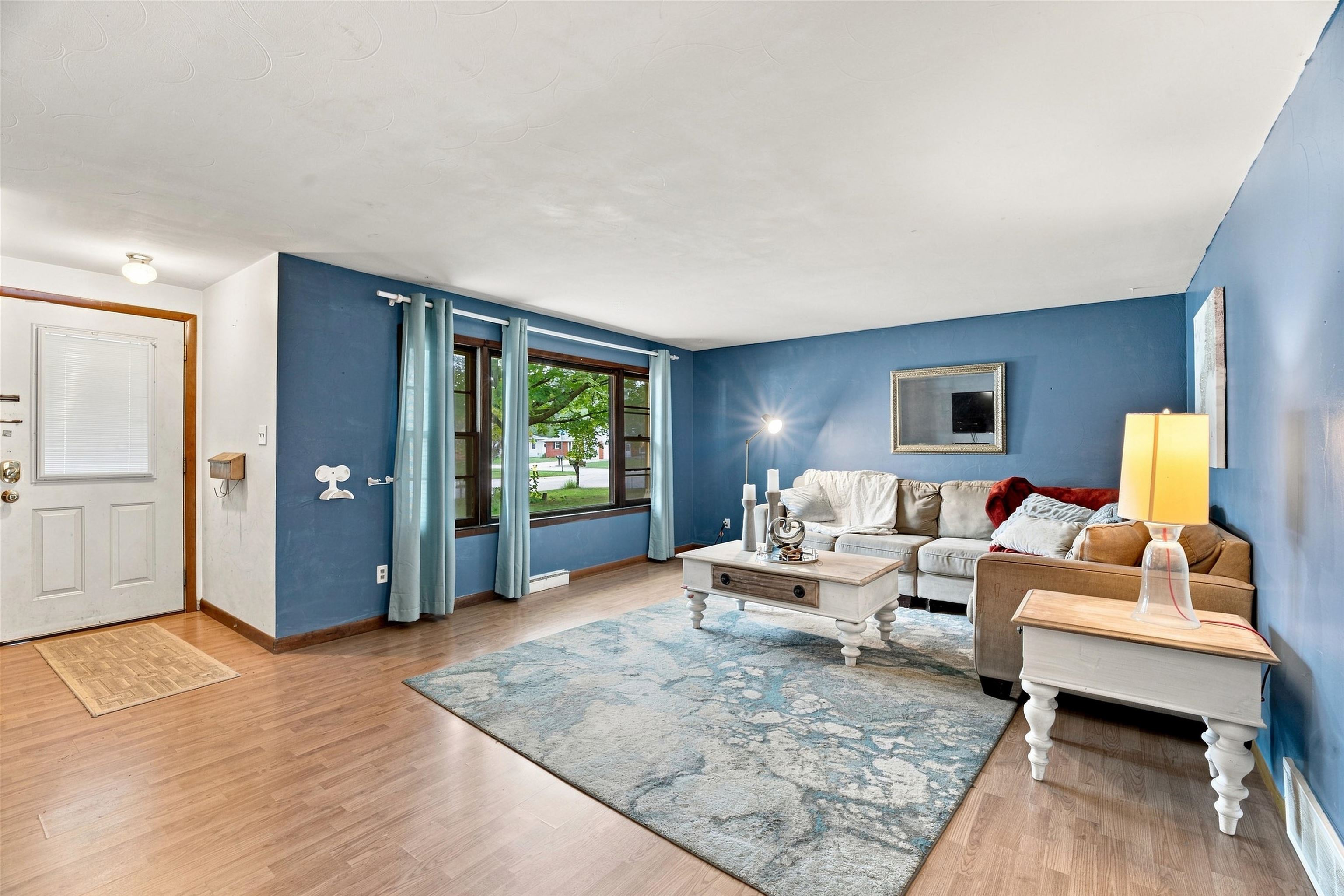 1550 Careful Dr, Green Bay, WI 54304