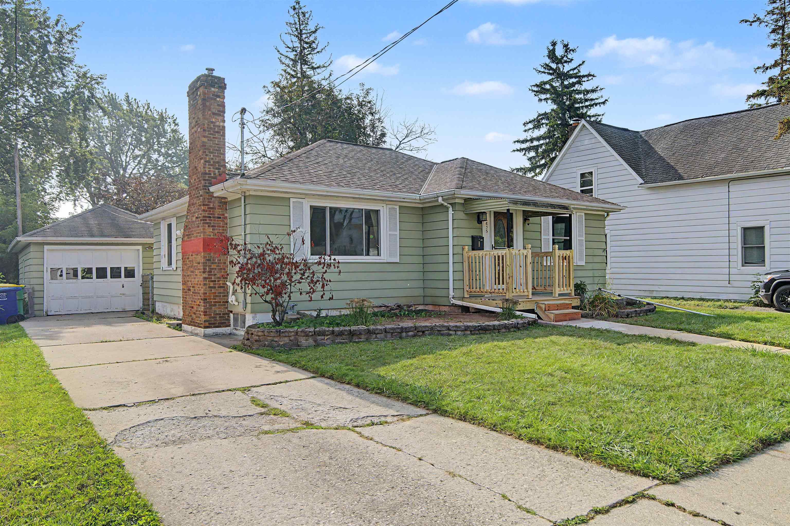 835 14th Ave, Green Bay, WI 54304