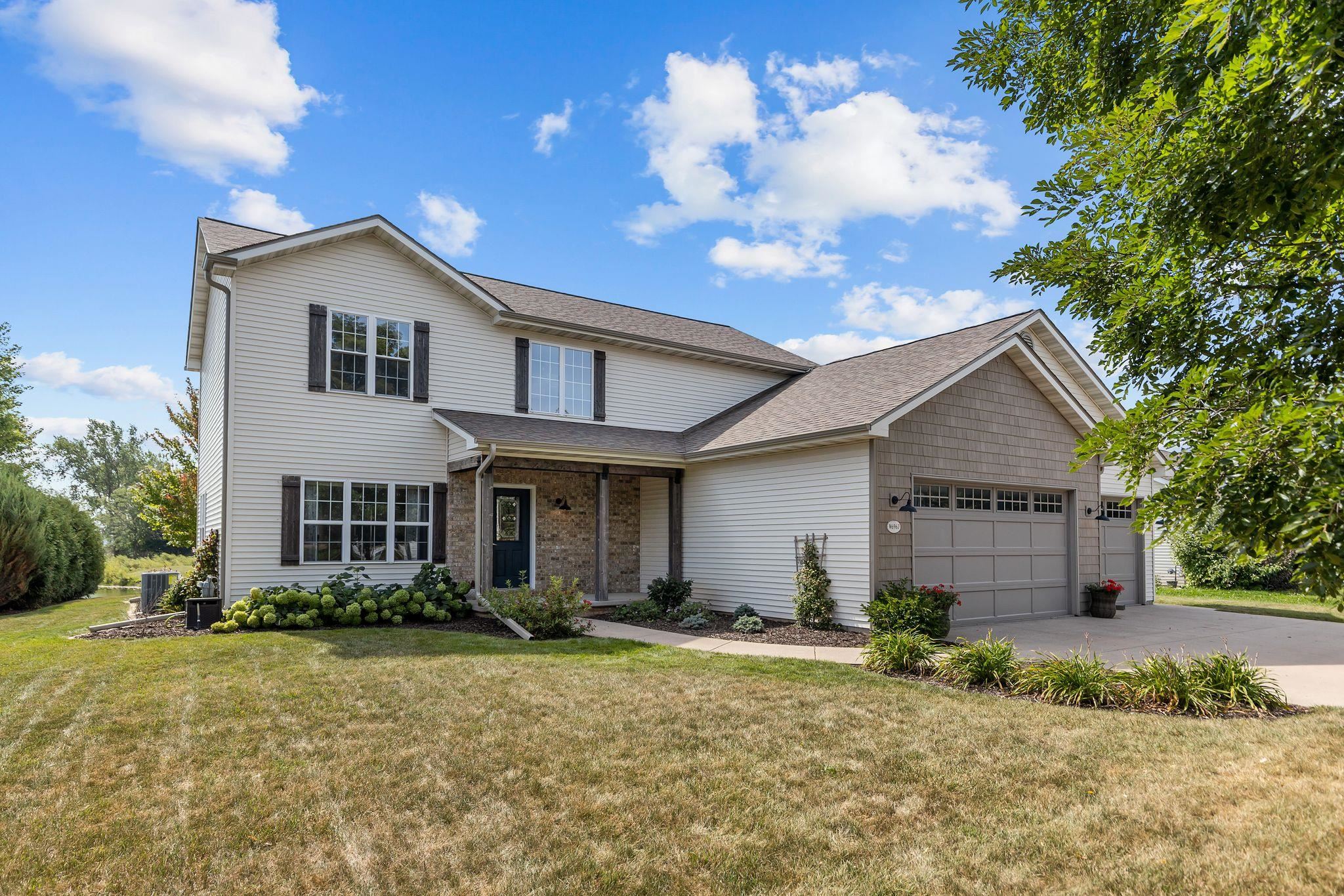 W6967 Glen Valley Dr, Greenville, WI 54942