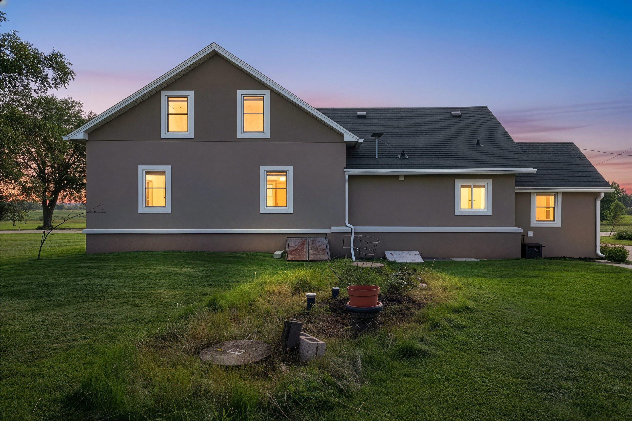 1372 Phillips Rd, Green Bay, WI 54311