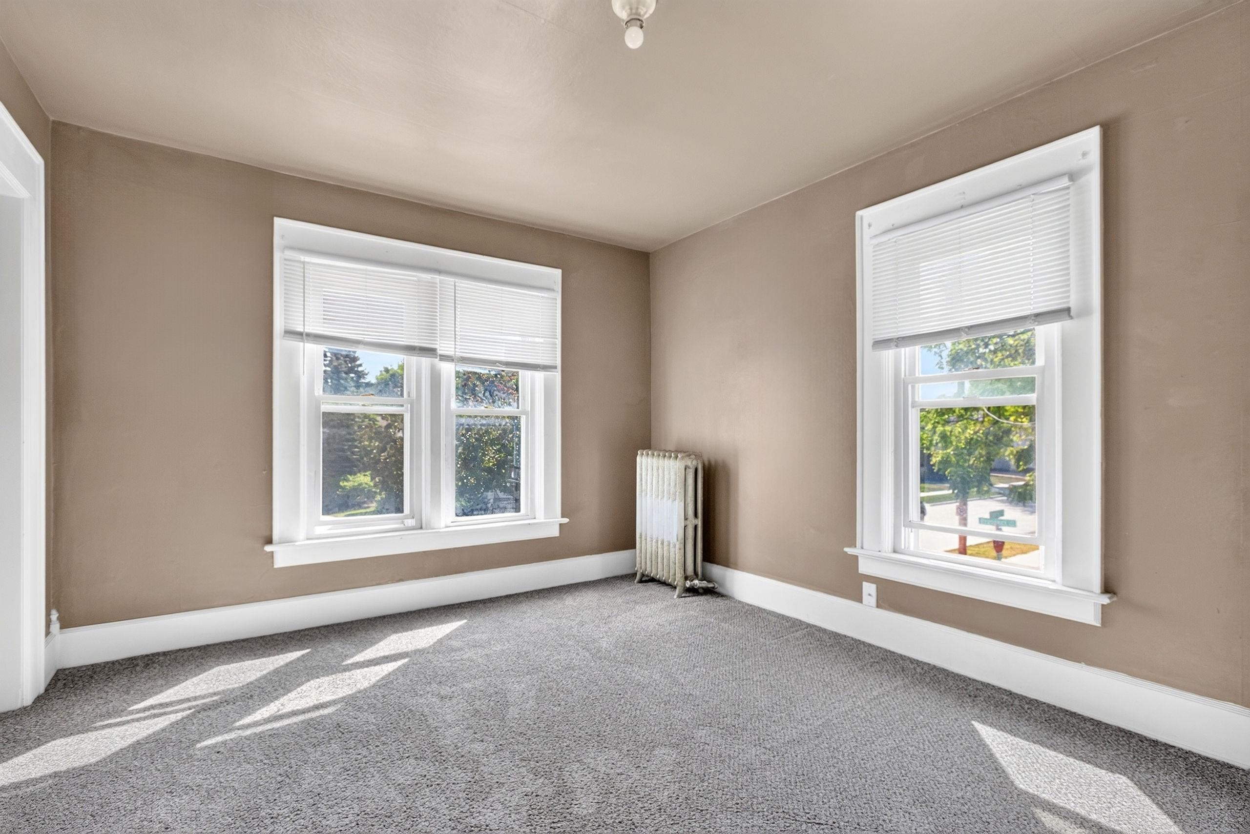 1103 Cherry St, Oshkosh, WI 54901