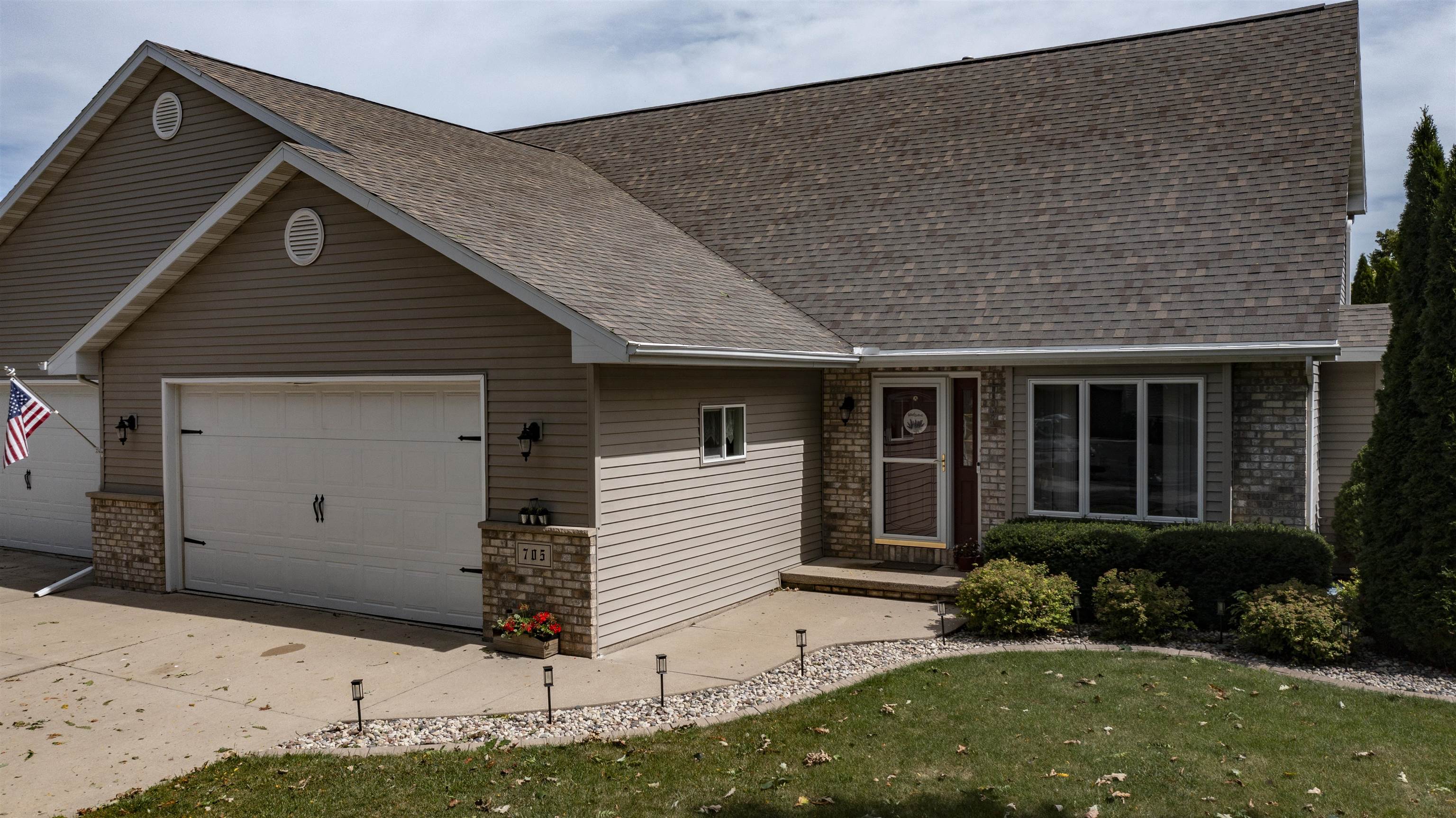 705 Highview Ln, Kimberly, WI 54136