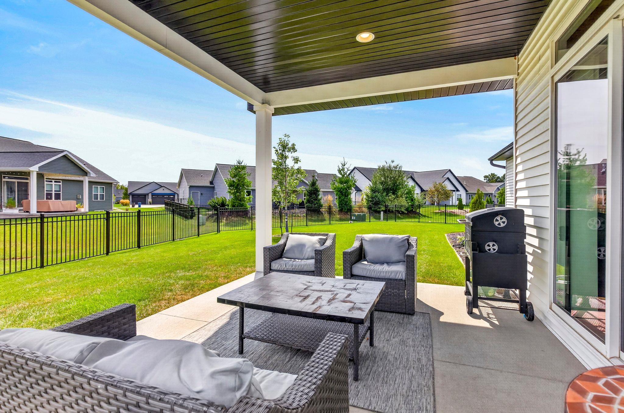 2149 Caroline Ct, Neenah, WI 54956