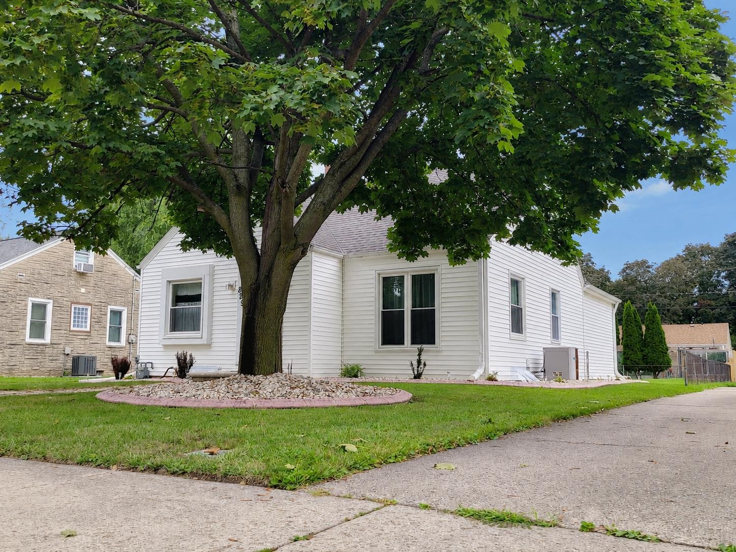 829 N Buchanan St, Green Bay, WI 54303