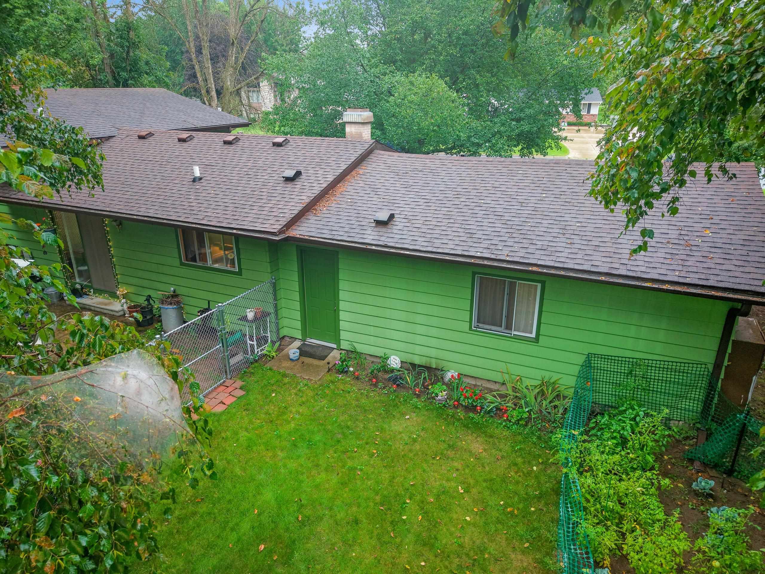 104 Crestwood Ct, Shawano, WI 54166