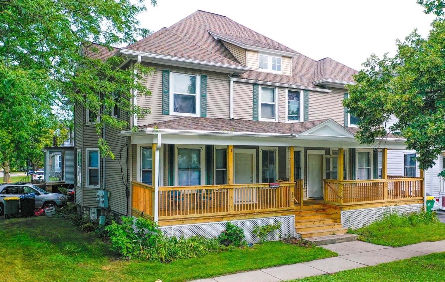 238 N Oakland Ave, Green Bay, WI 54303-2834