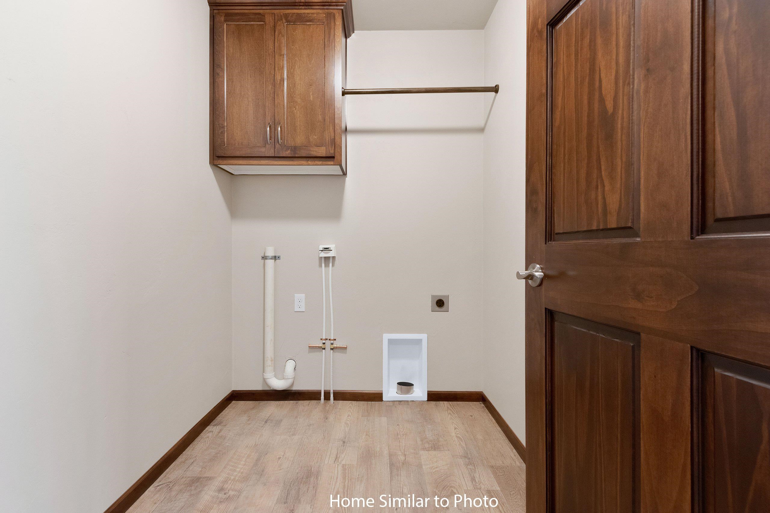 1674 Frontier Rd, Luxemburg, WI 54217