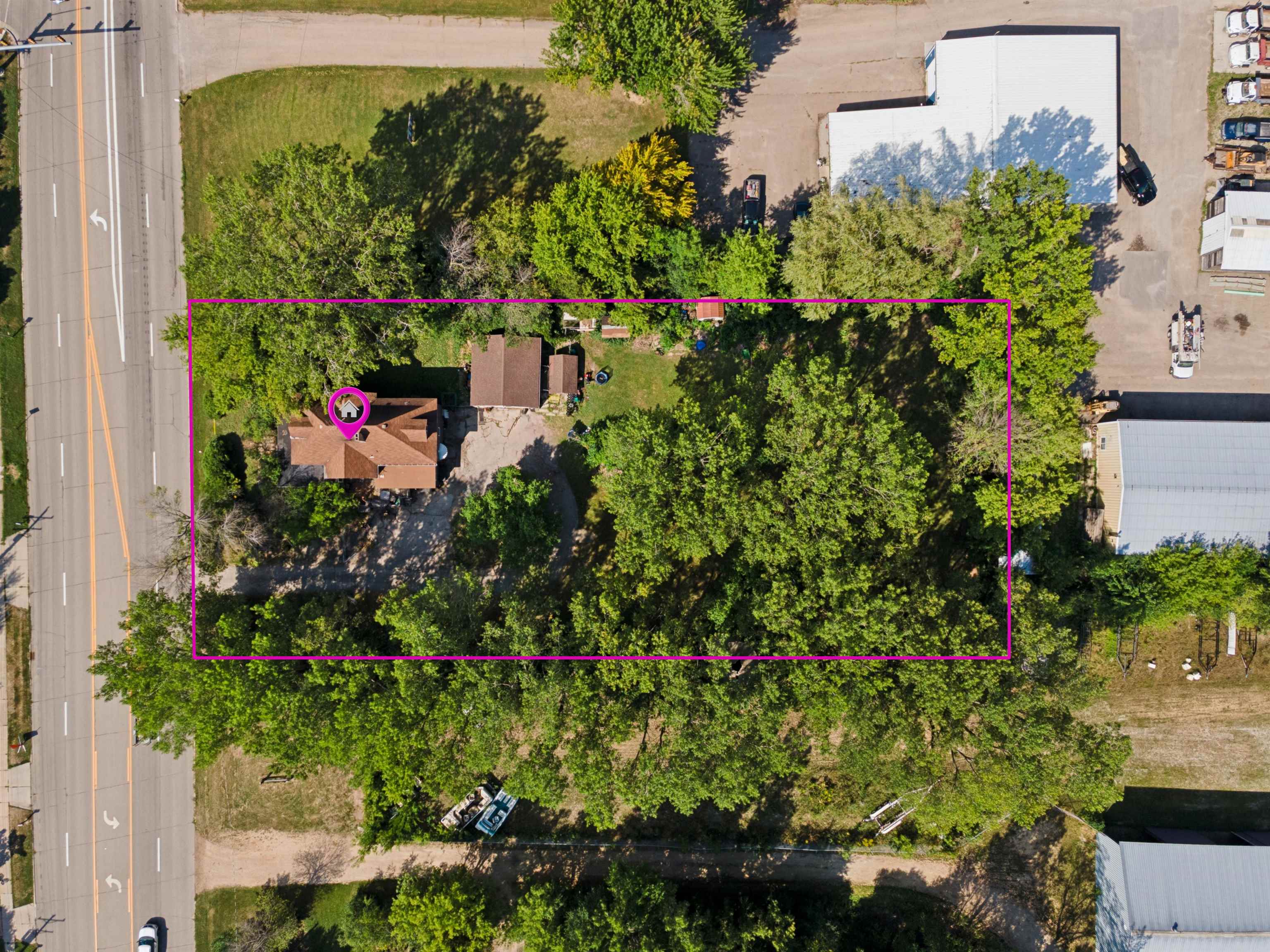 1025 Oneida St, Menasha, WI 54952
