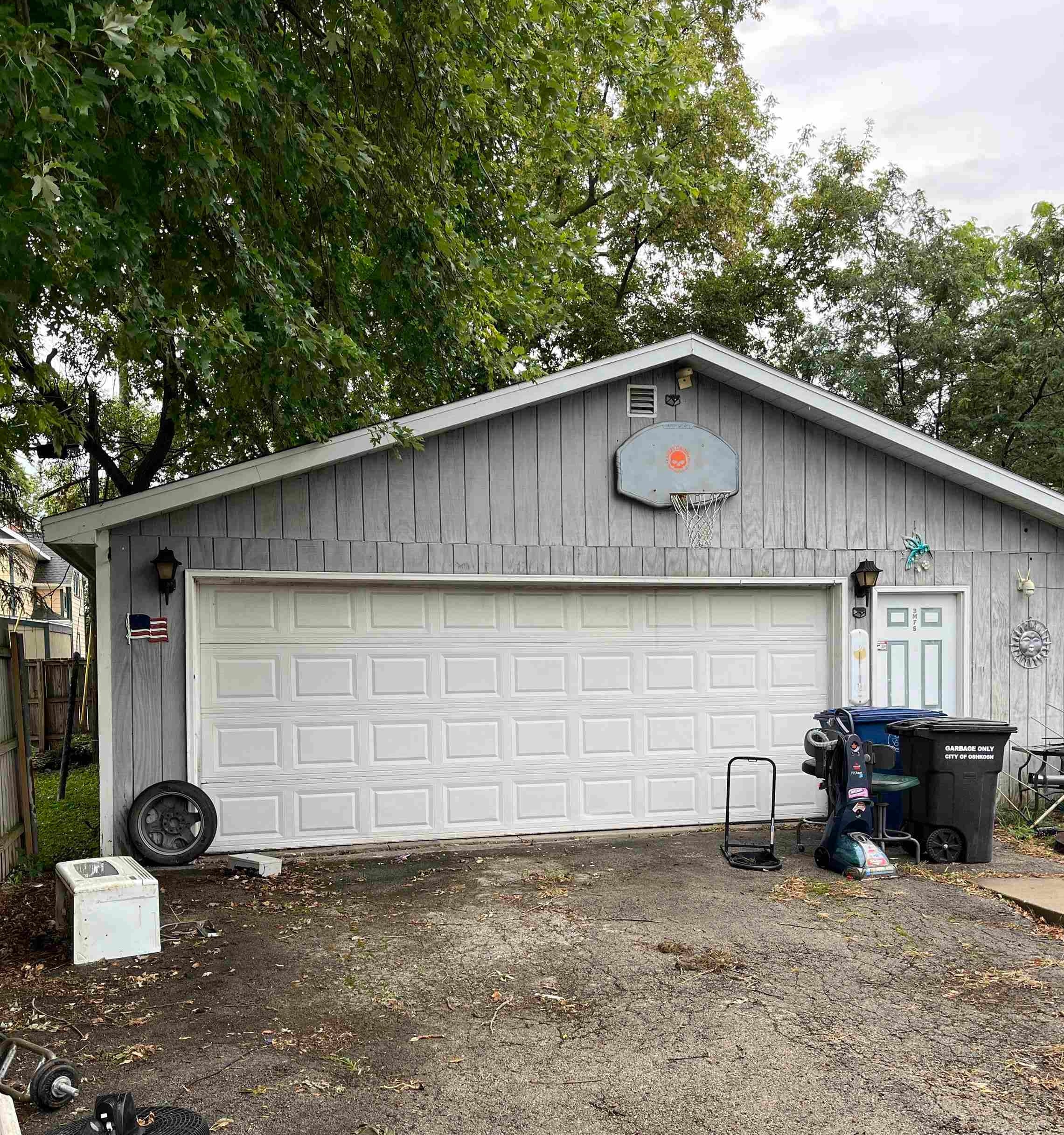 1033 Jefferson St, Oshkosh, WI 54901