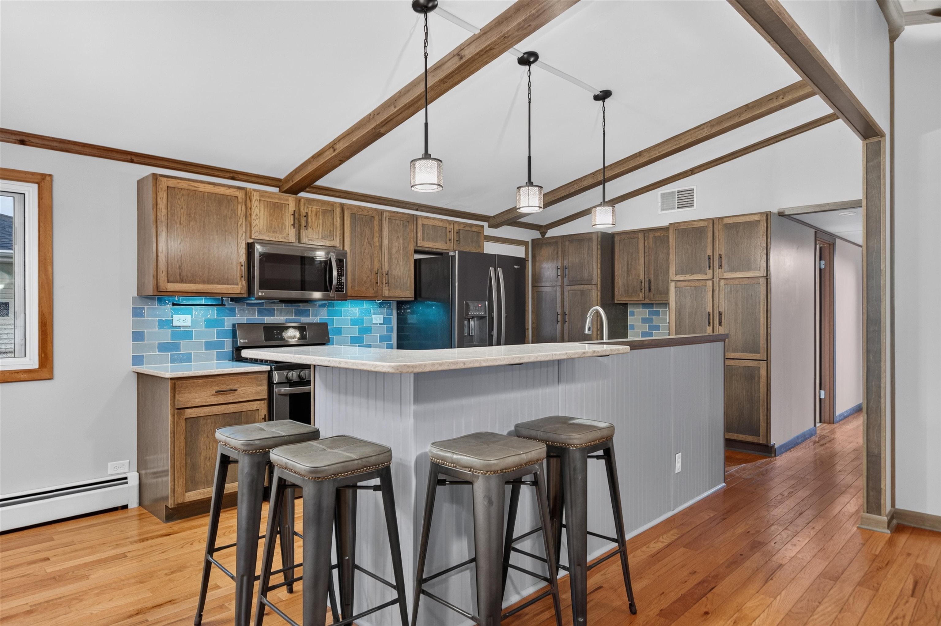 1135 Windsor St, Oshkosh, WI 54902
