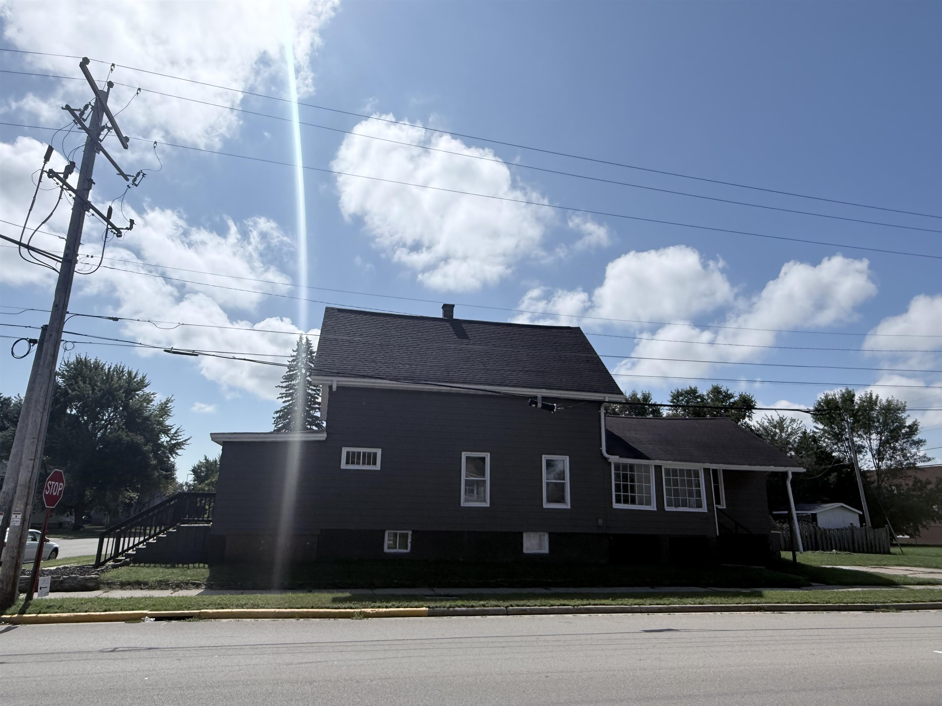 615 Superior Ave, Oconto, WI 54153