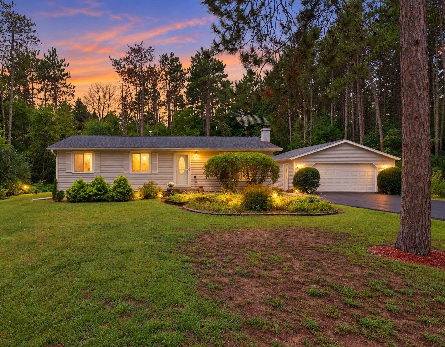 N4711 Rose Brook Rd, Shawano, WI 54166