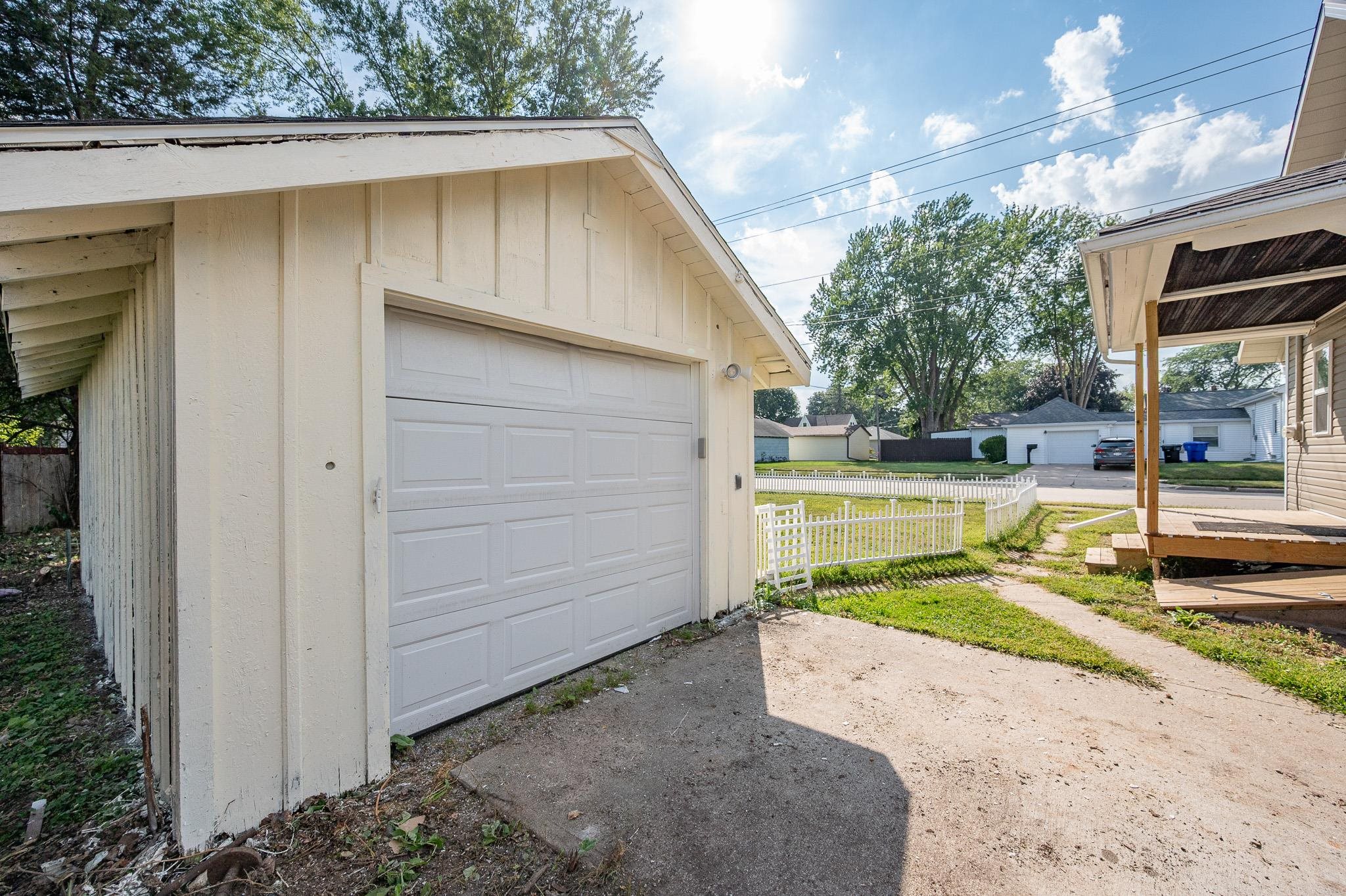733 W Grant St, Appleton, WI 54914