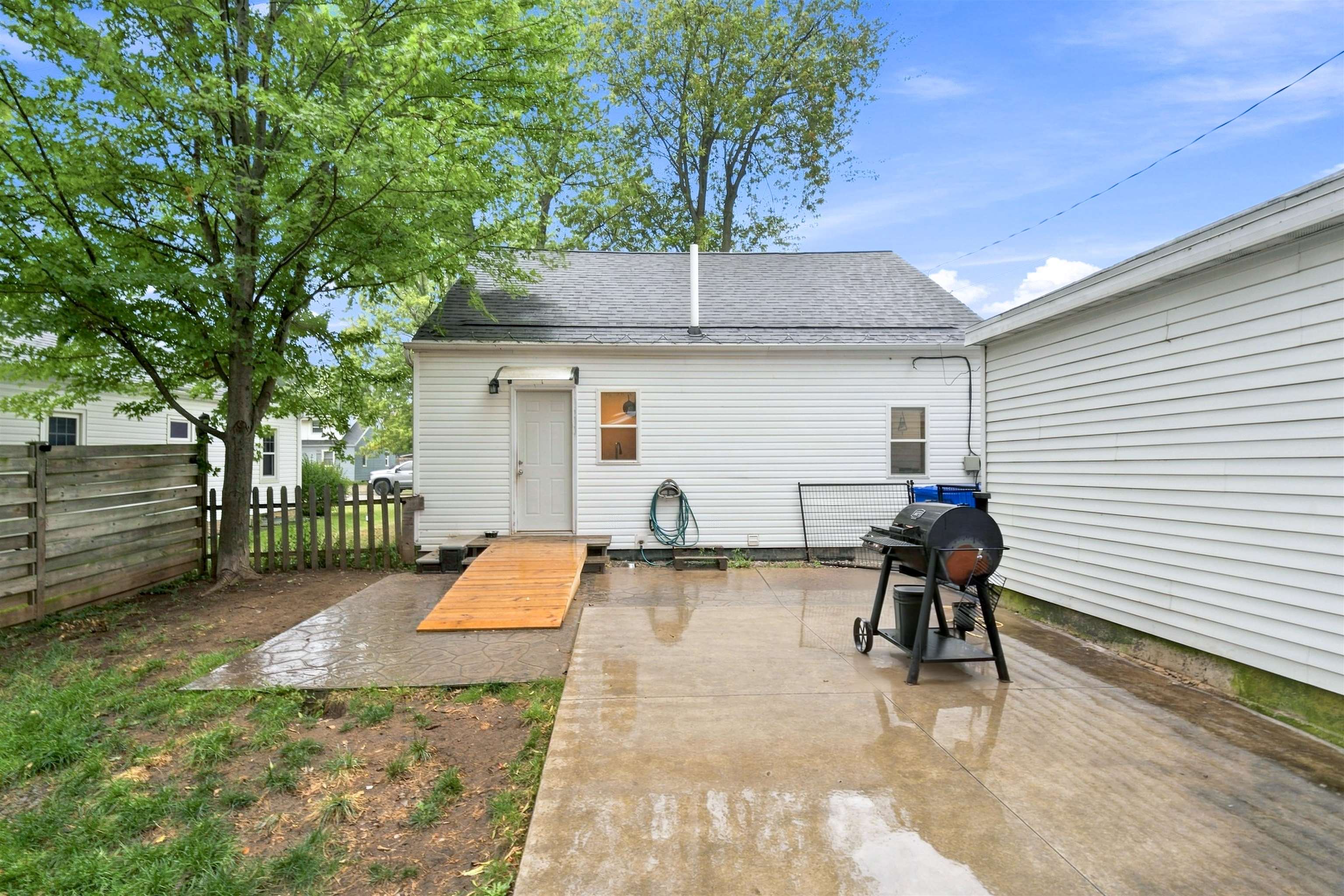 5 Armstrong Ct, Kaukauna, WI 54130