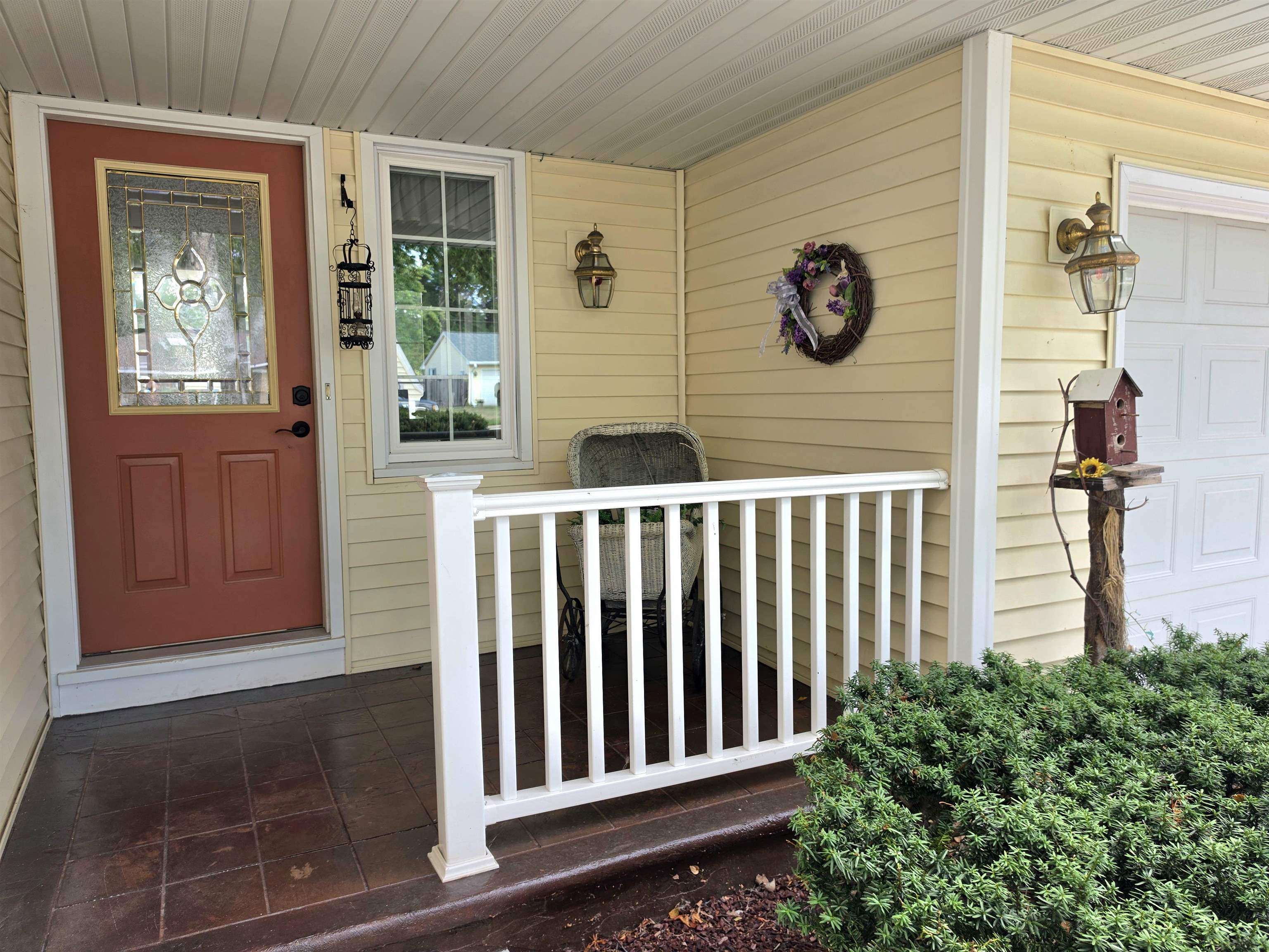 540 Somerset Dr, Green Bay, WI 54301-2724