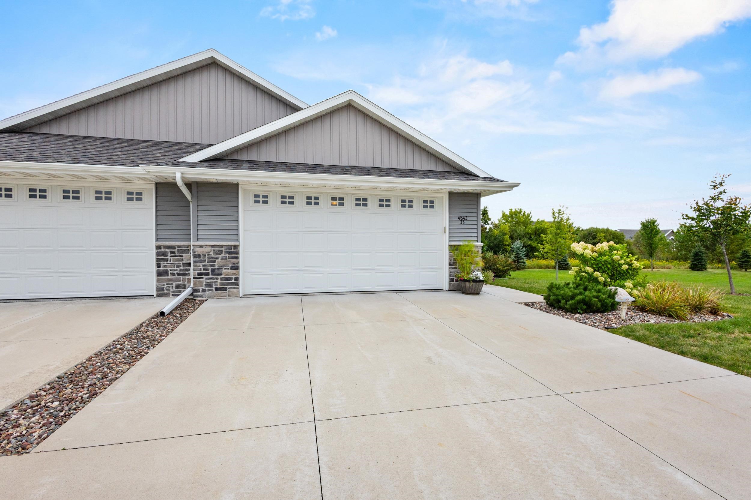 4842 N Marlo Way #33, Appleton, WI 54913