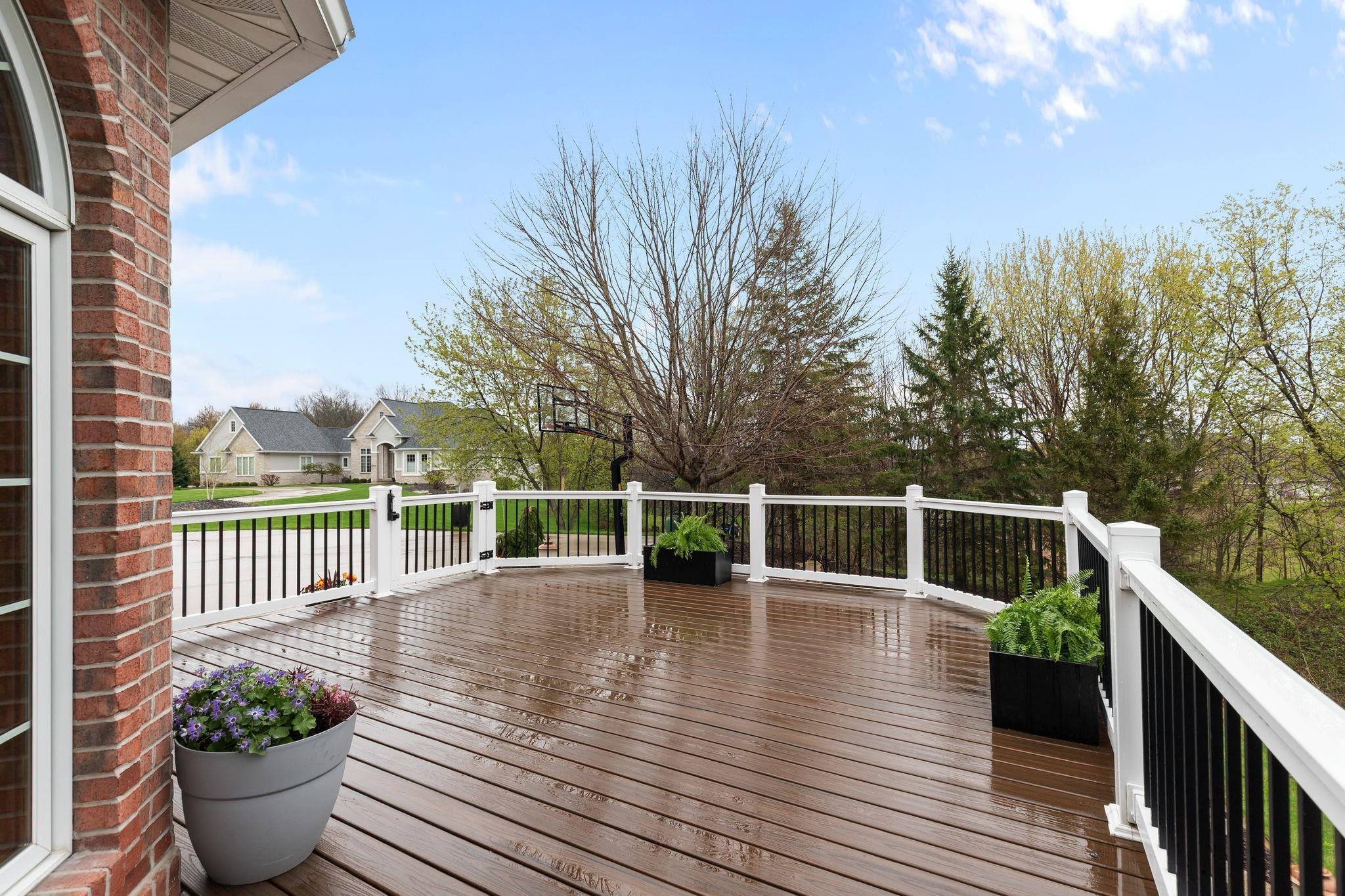 6709 N Gullwing Ct, Appleton, WI 54913