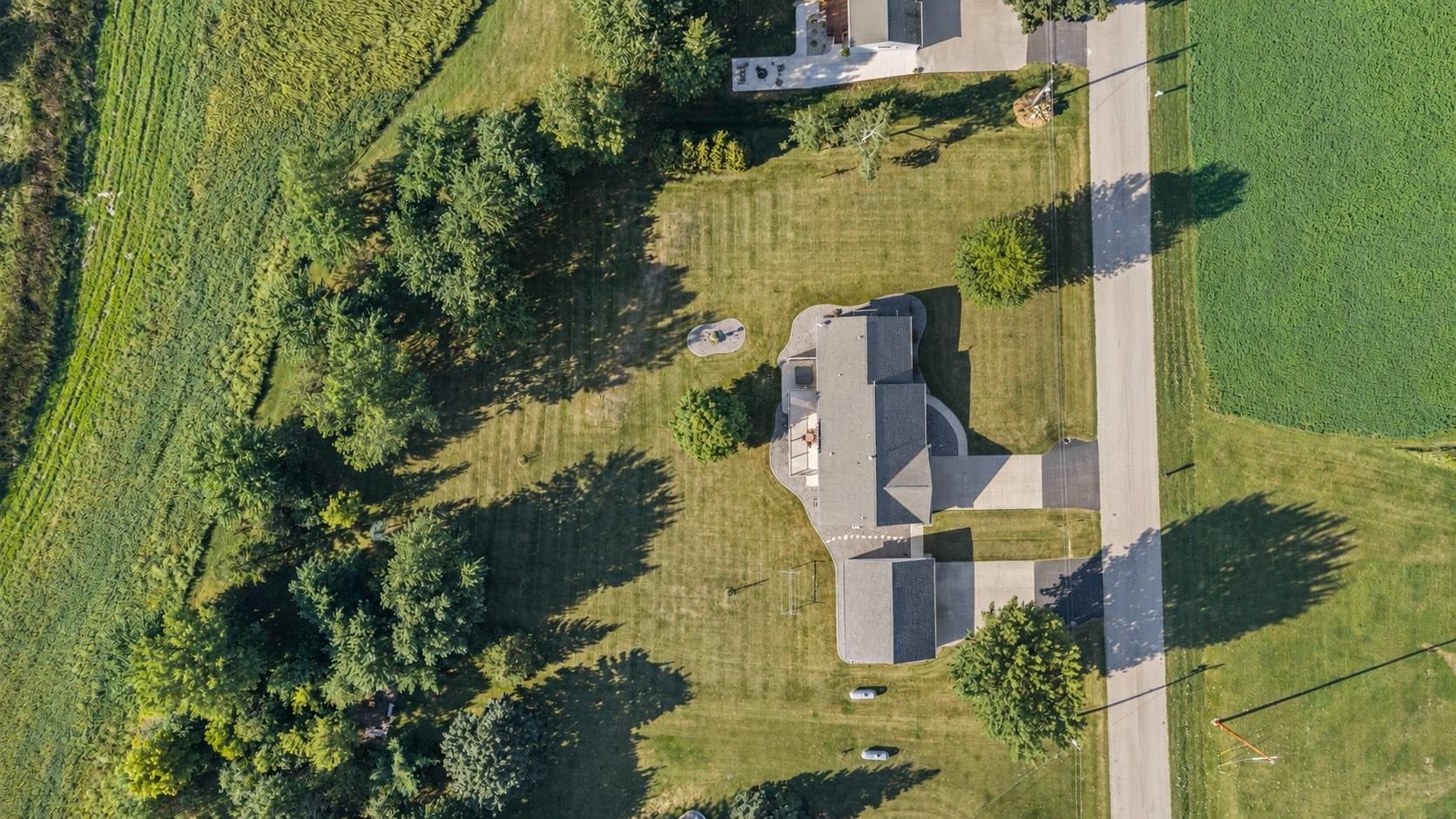 N1937 Farrell Rd, Kaukauna, WI 54130