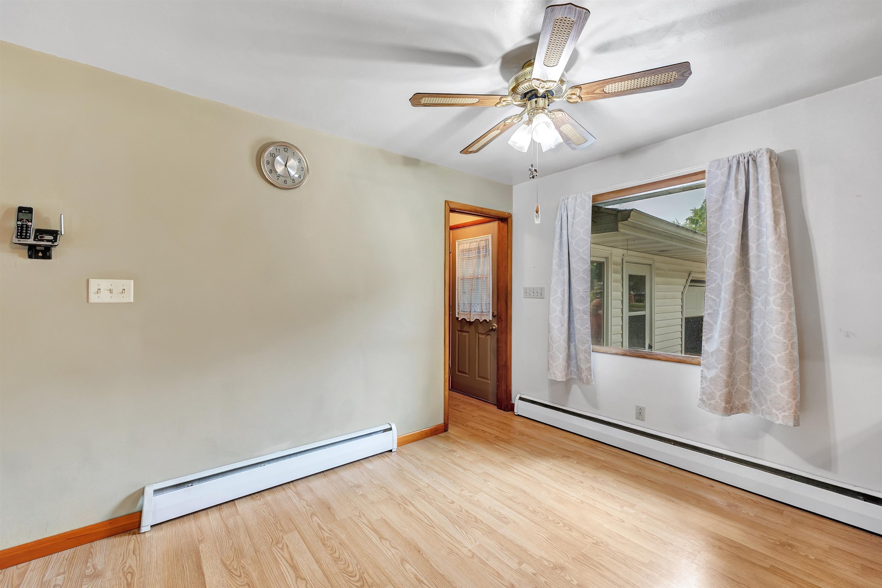 427 Apollo Way, De Pere, WI 54115-1313
