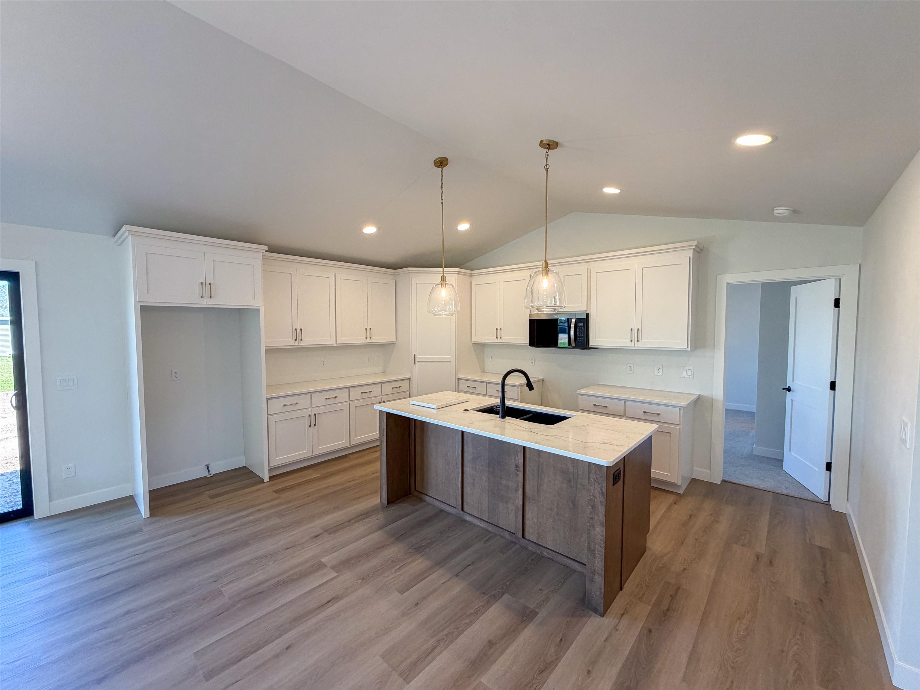 N8853 Galway Ln, Appleton, WI 54915
