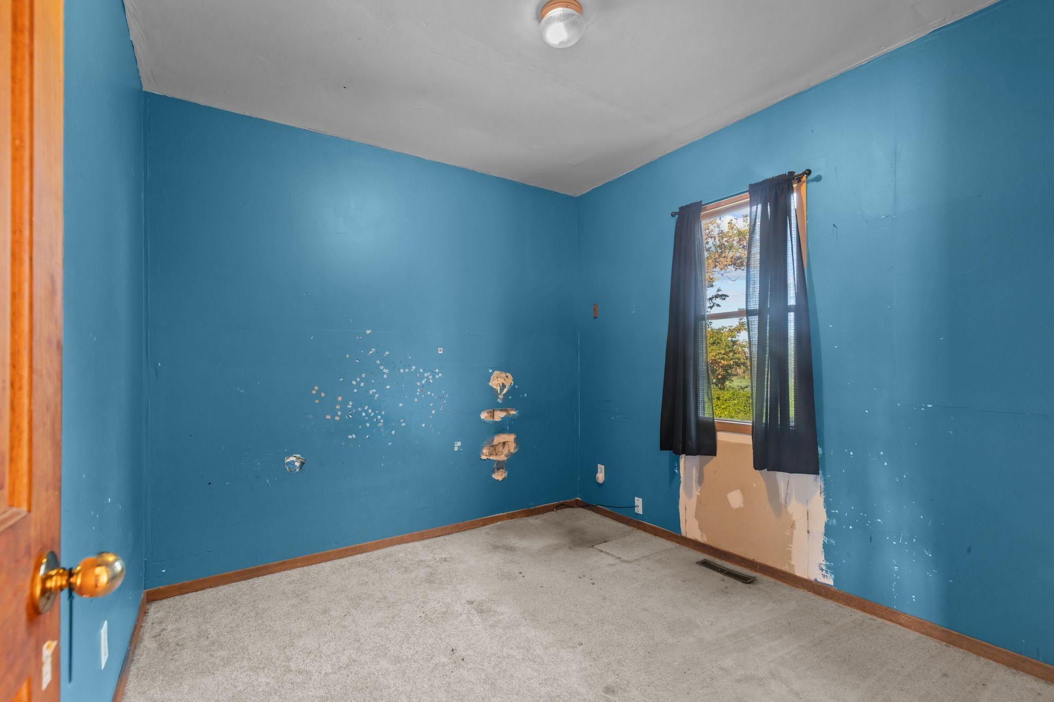 8553 Wolf River Rd, Fremont, WI 54940