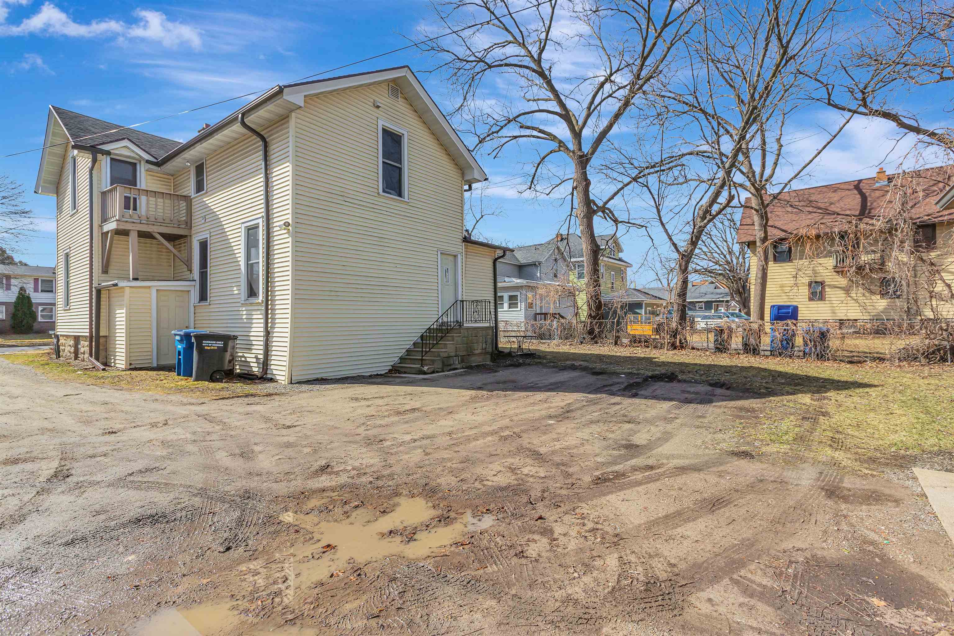 514 W Irving Ave, Oshkosh, WI 54901
