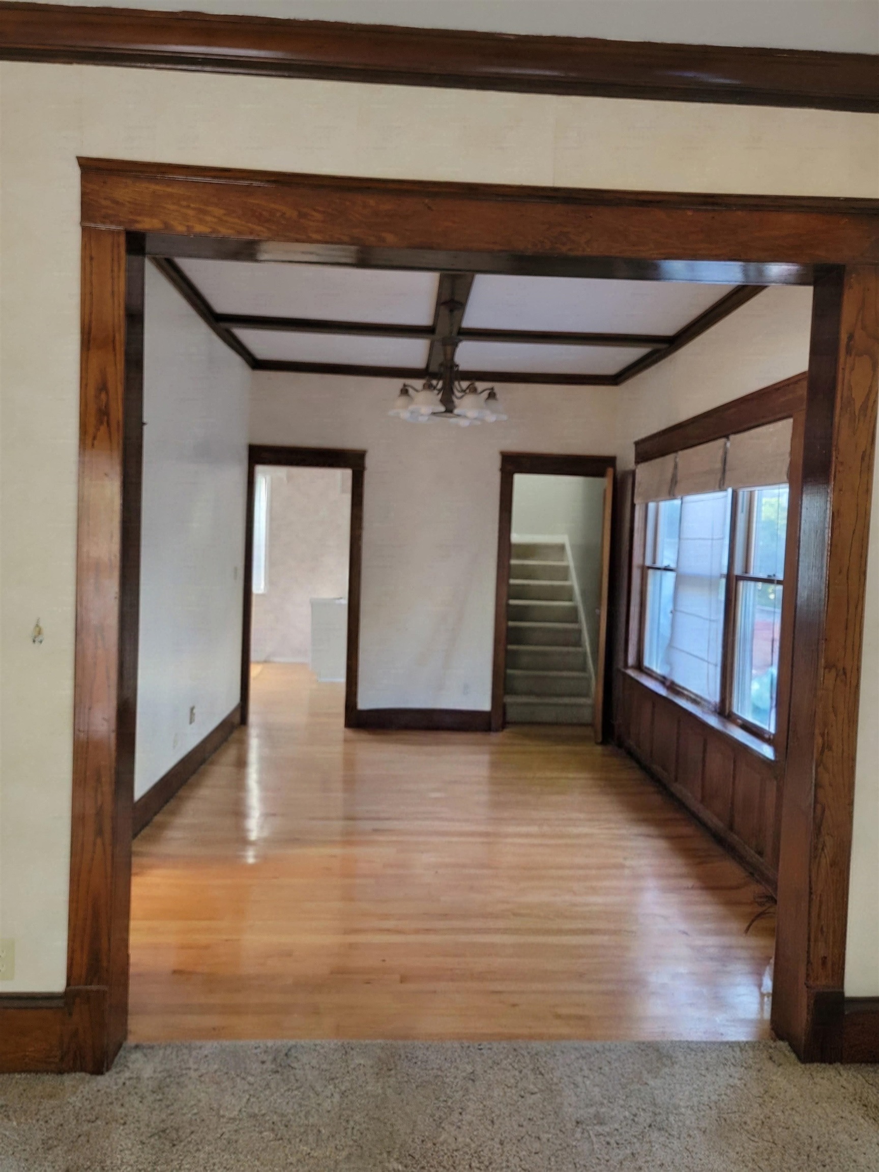 319 W Melvin Ave, Oshkosh, WI 54901-3720