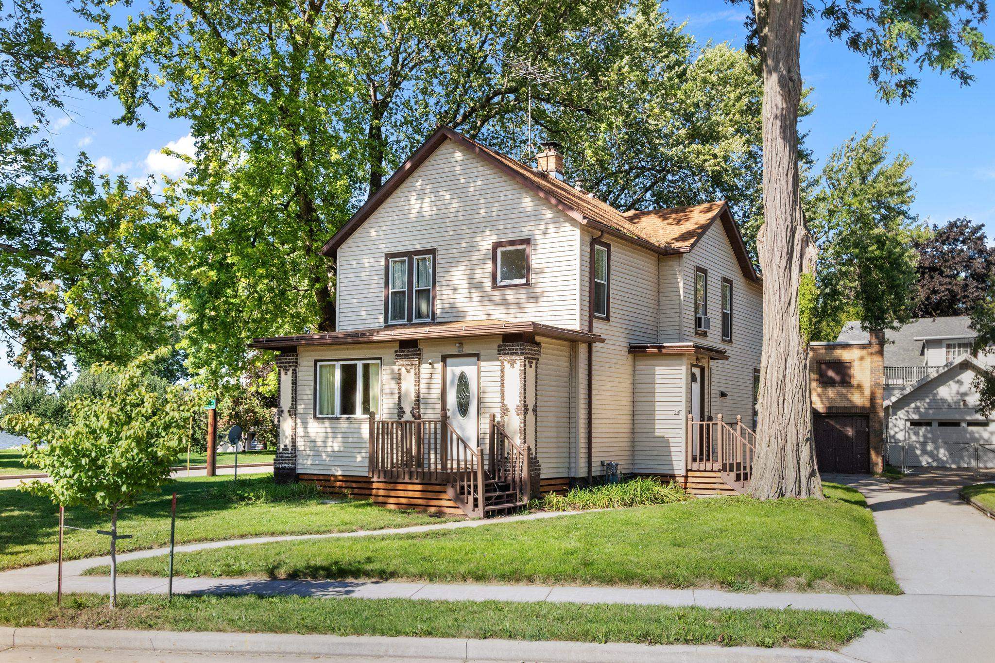 3 Eveline St, Oshkosh, WI 54901
