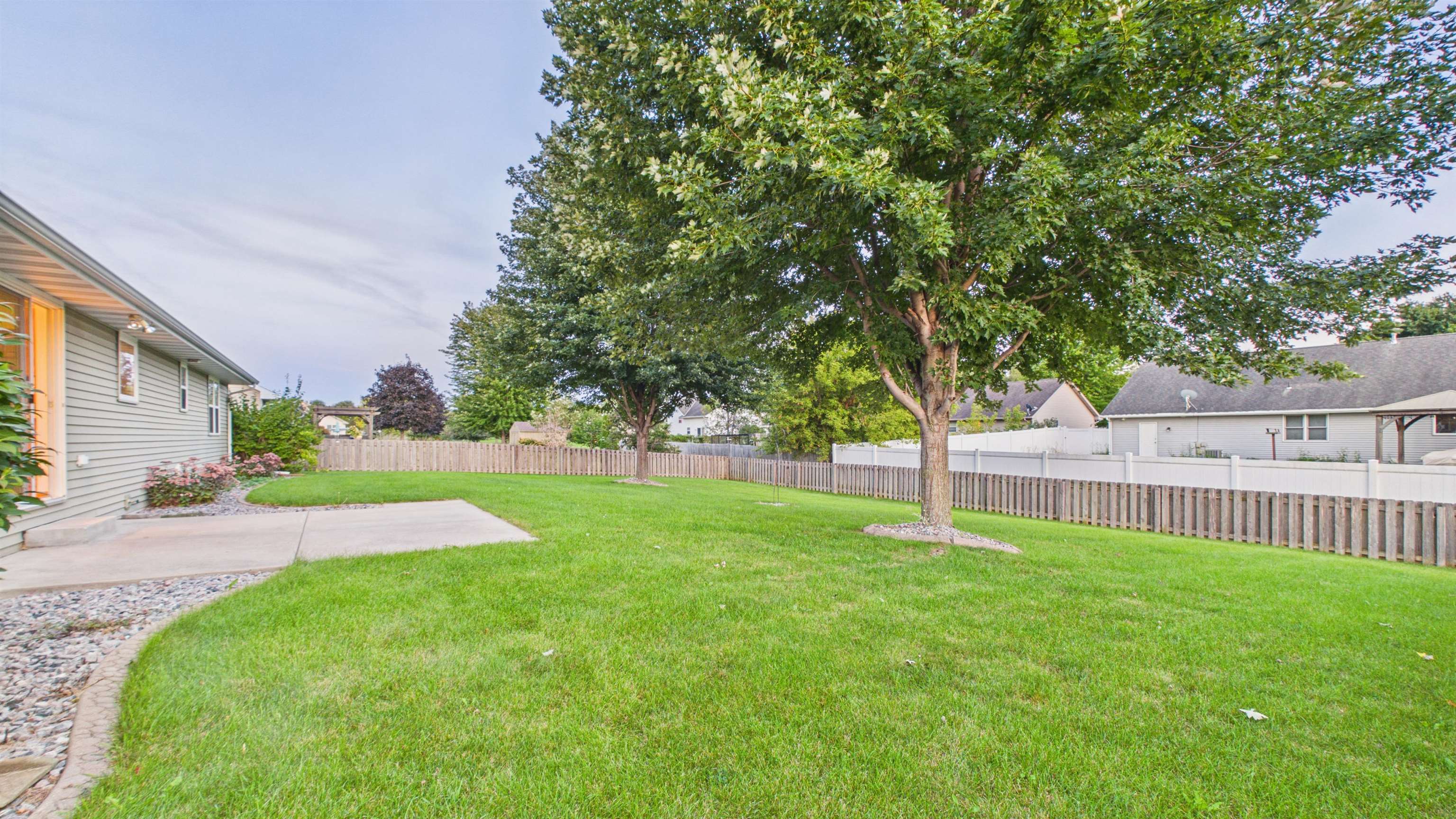 2150 Klondike Rd, Green Bay, WI 54311