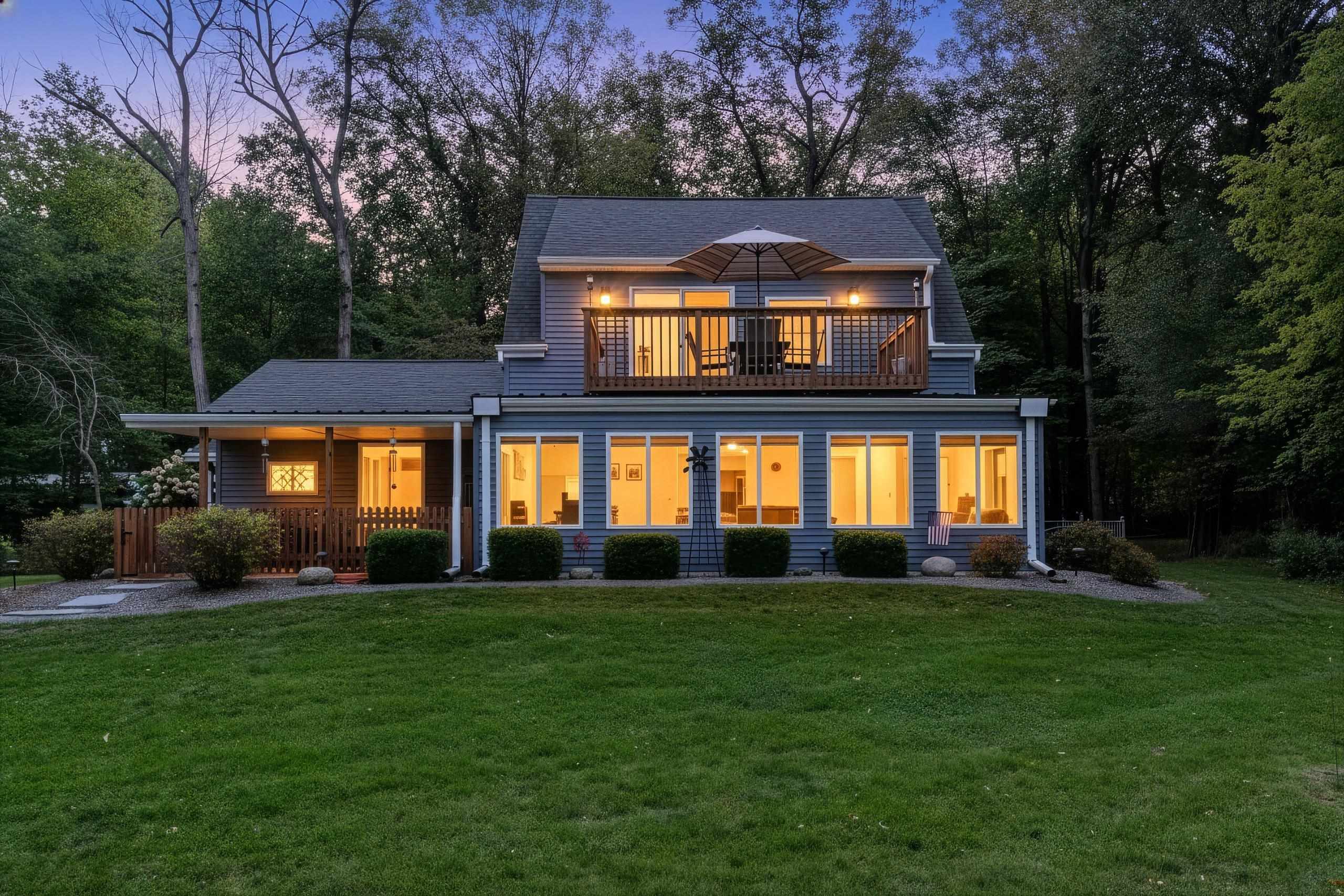 2934 Airport Rd, Oconto, WI 54153