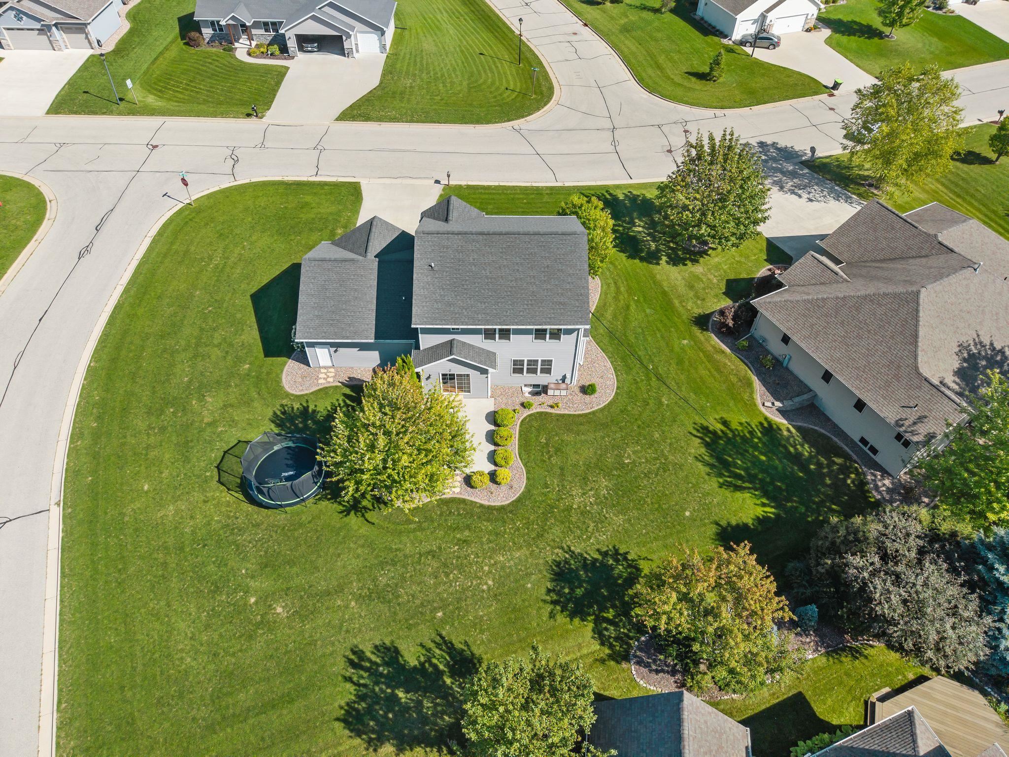 W5063 Natures Way Dr, Sherwood, WI 54169