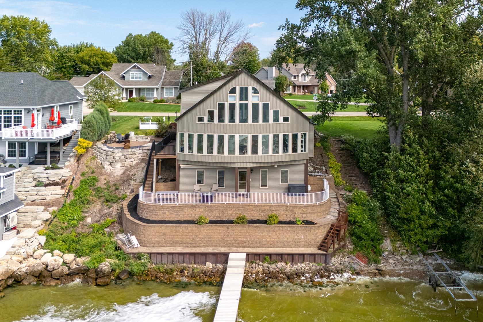 N7611 Lower Cliff Rd, Sherwood, WI 54169