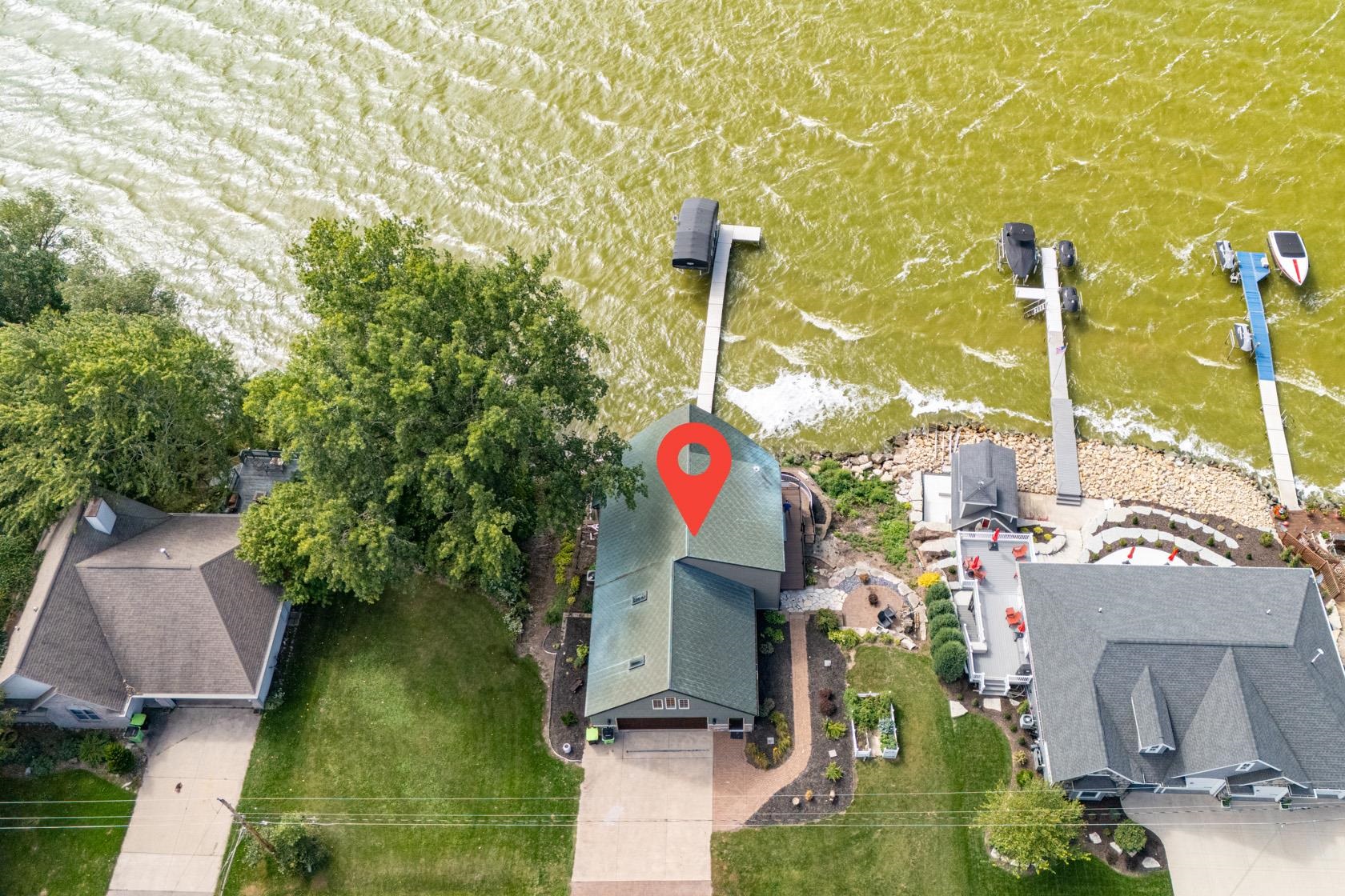 N7611 Lower Cliff Rd, Sherwood, WI 54169