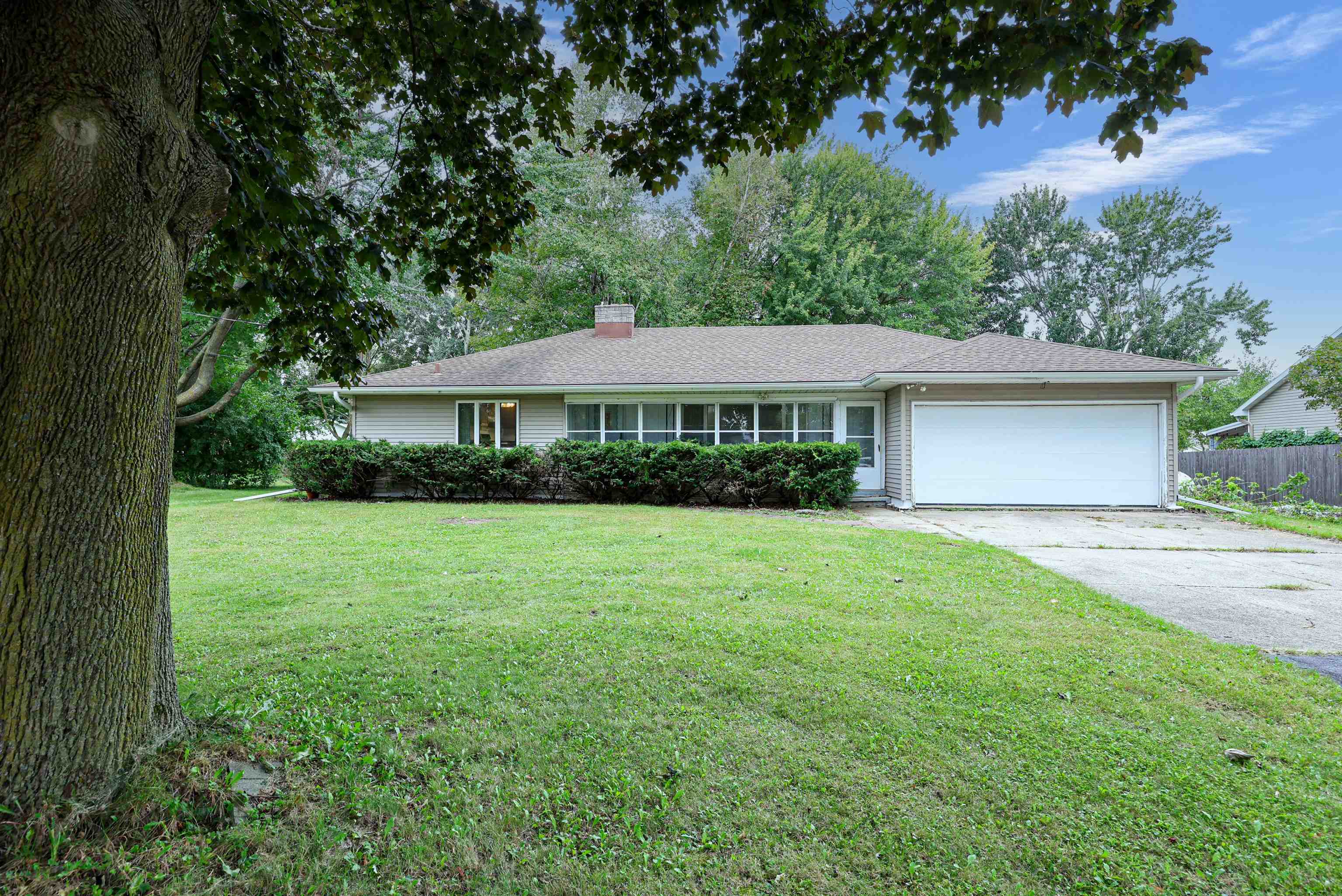 4939 N Meade St, Appleton, WI 54913-8306