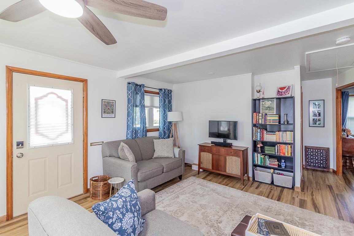 801 Grove St, Menasha, WI 54952-2505