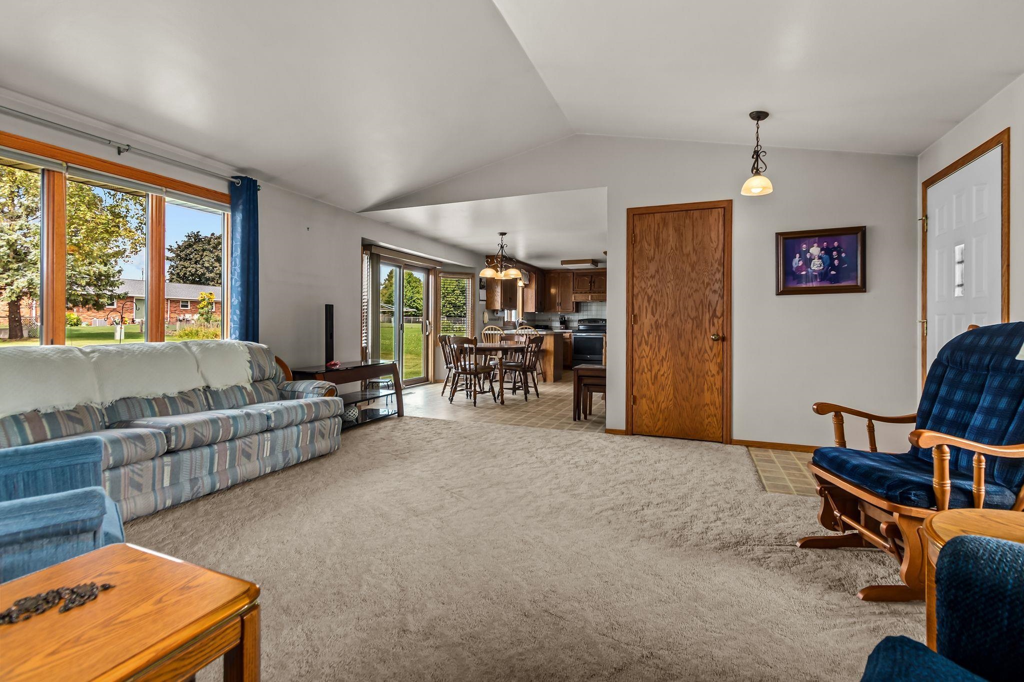 2154 Nellie Ln, Green Bay, WI 54311