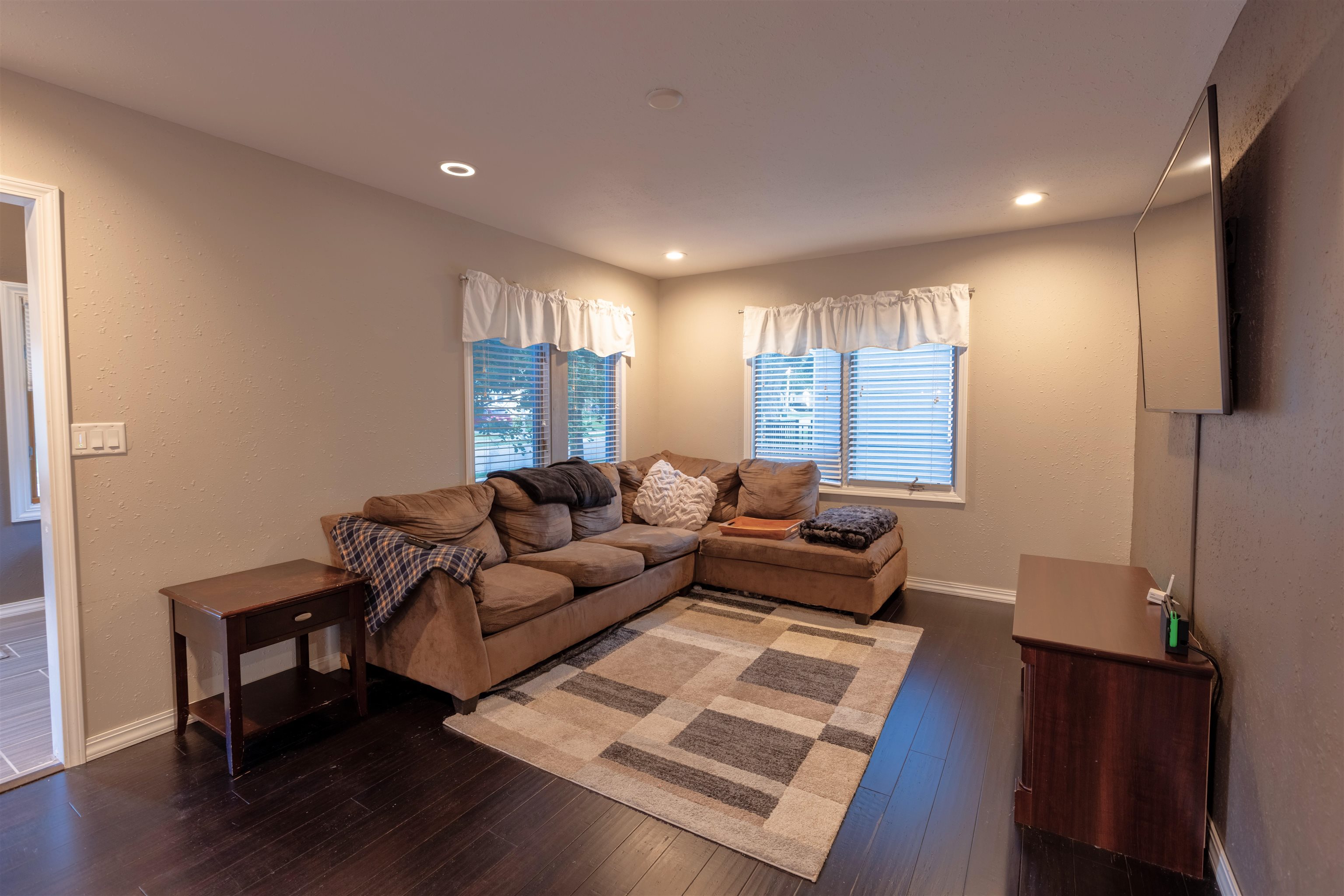 605 Chestnut St, Neenah, WI 54956