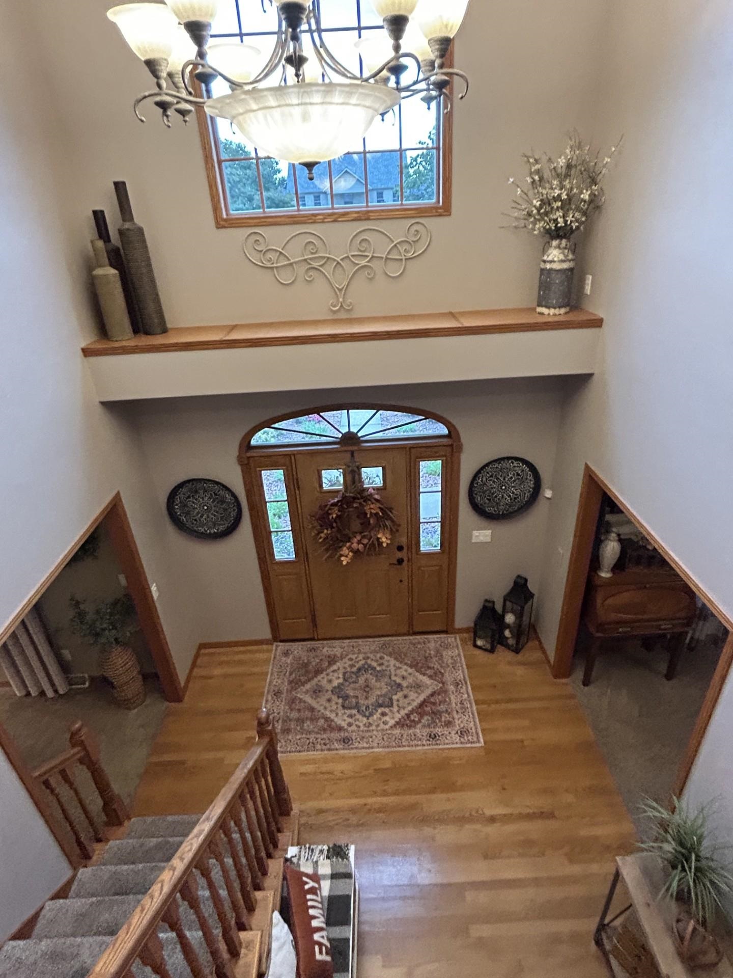764 Saddlebrook Ct, Neenah, WI 54956