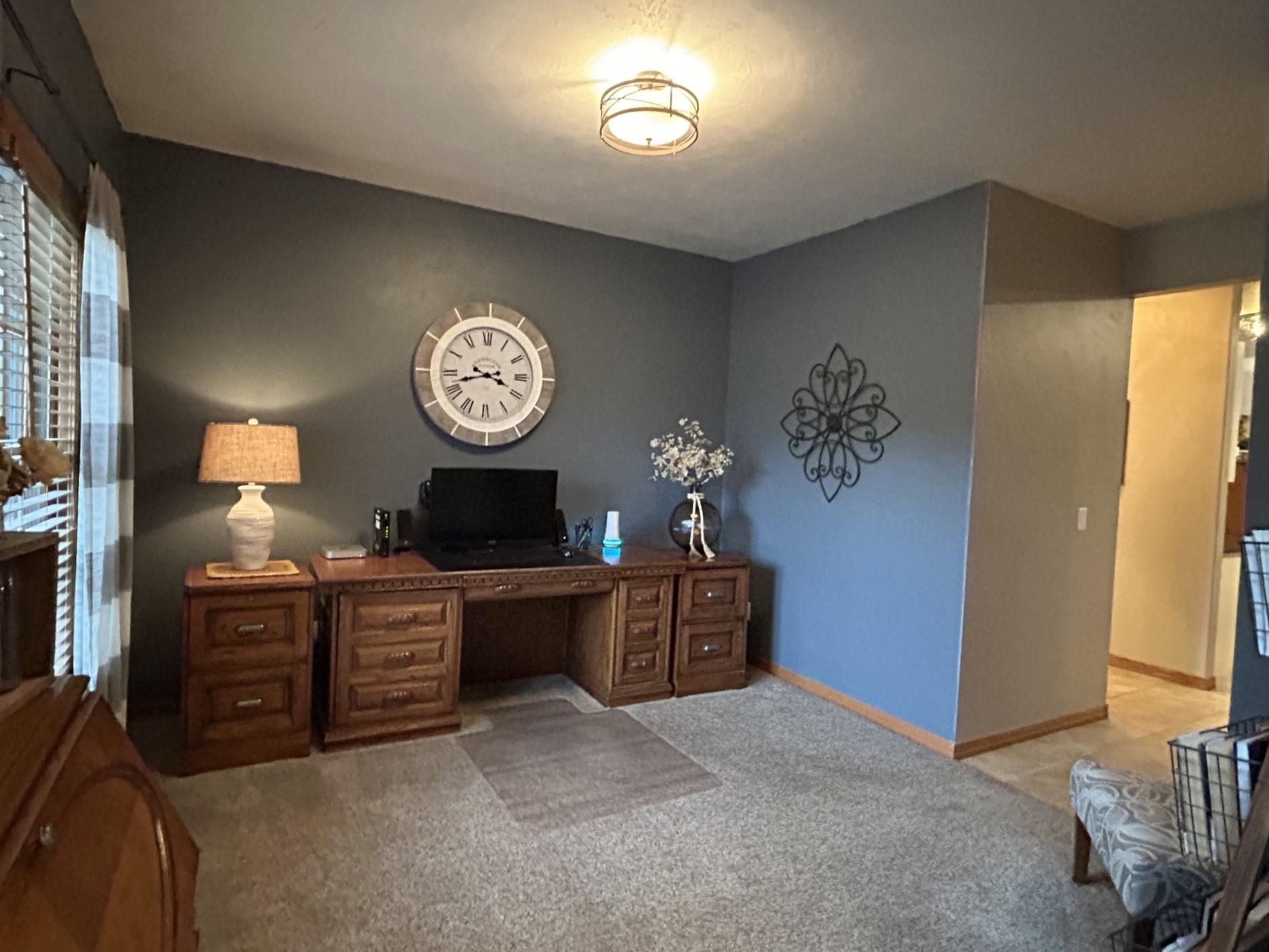 764 Saddlebrook Ct, Neenah, WI 54956