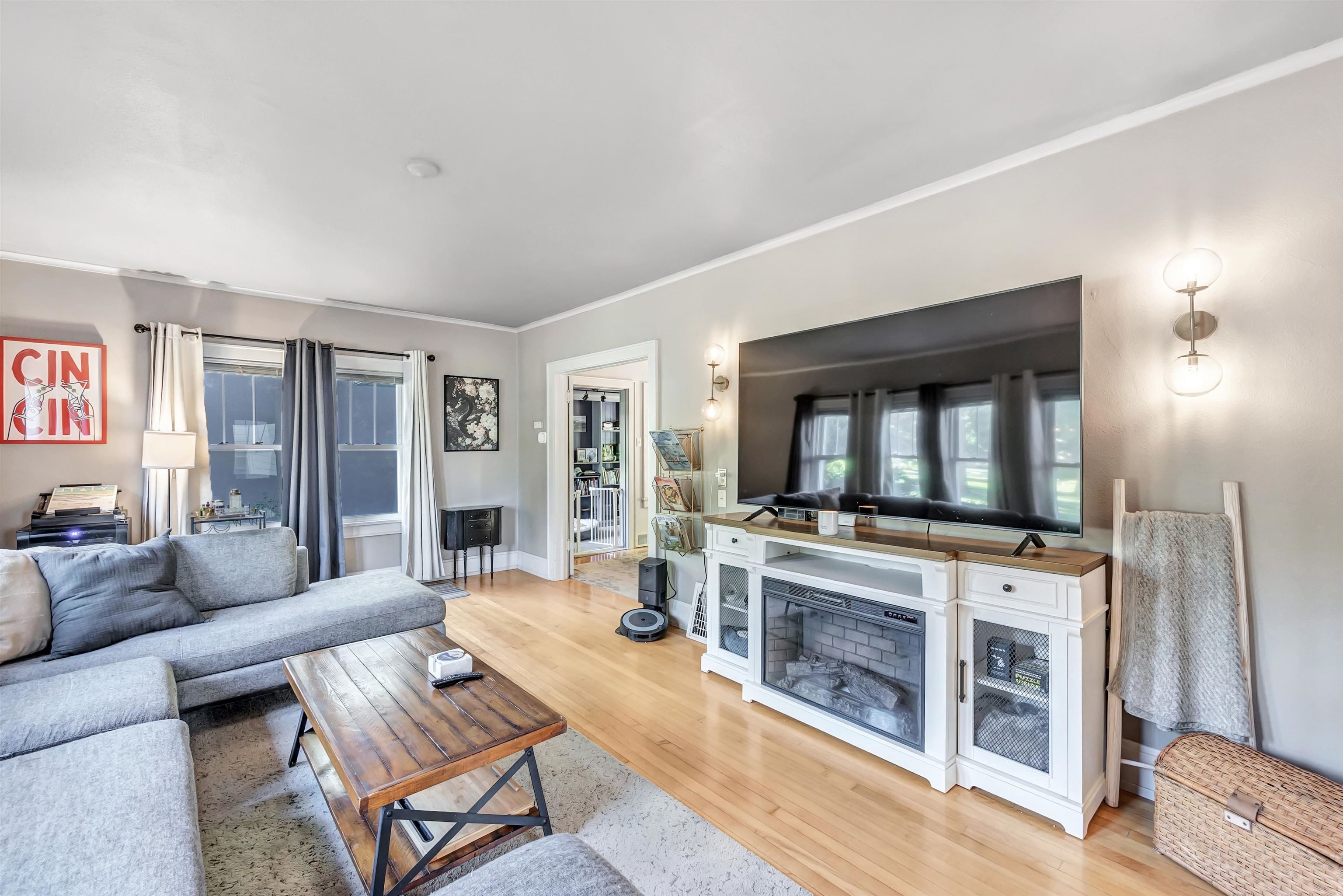 1109 Porlier St, Green Bay, WI 54301-3401