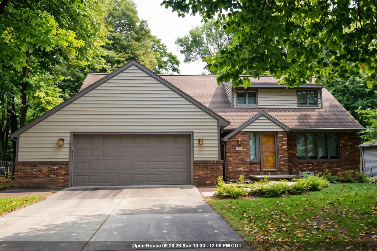 3316 S White Birch Ln, Appleton, WI 54915