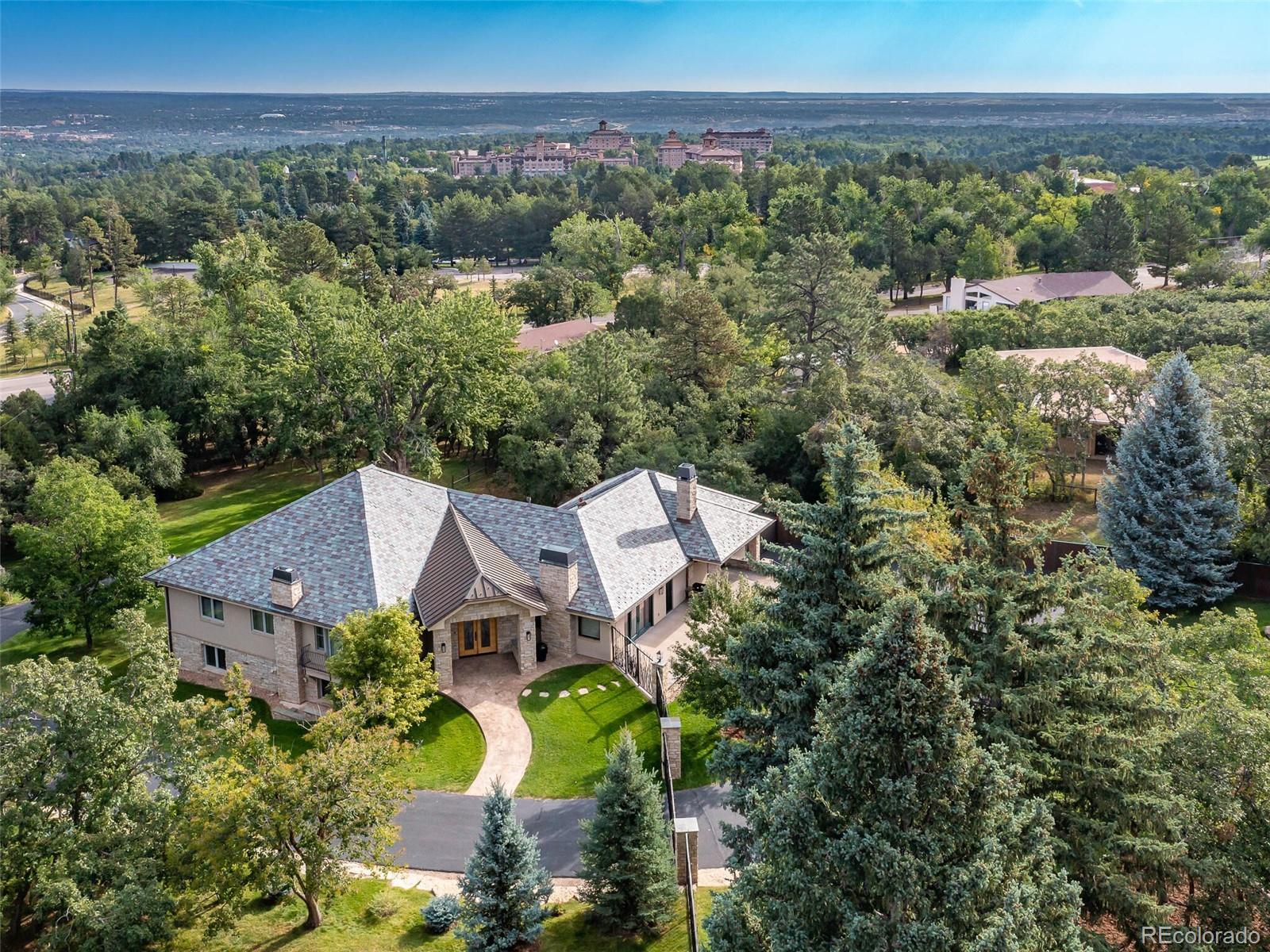 5 Alta Vista Rd, Colorado Springs, CO 80906