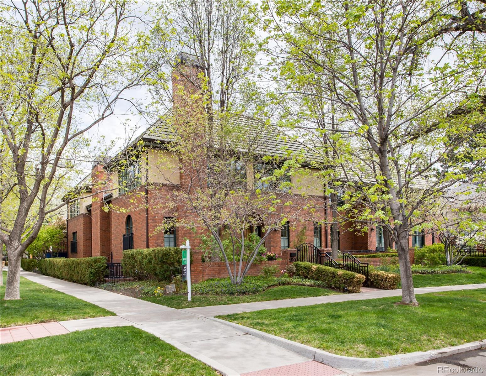 490 Cook St, Denver, CO 80206
