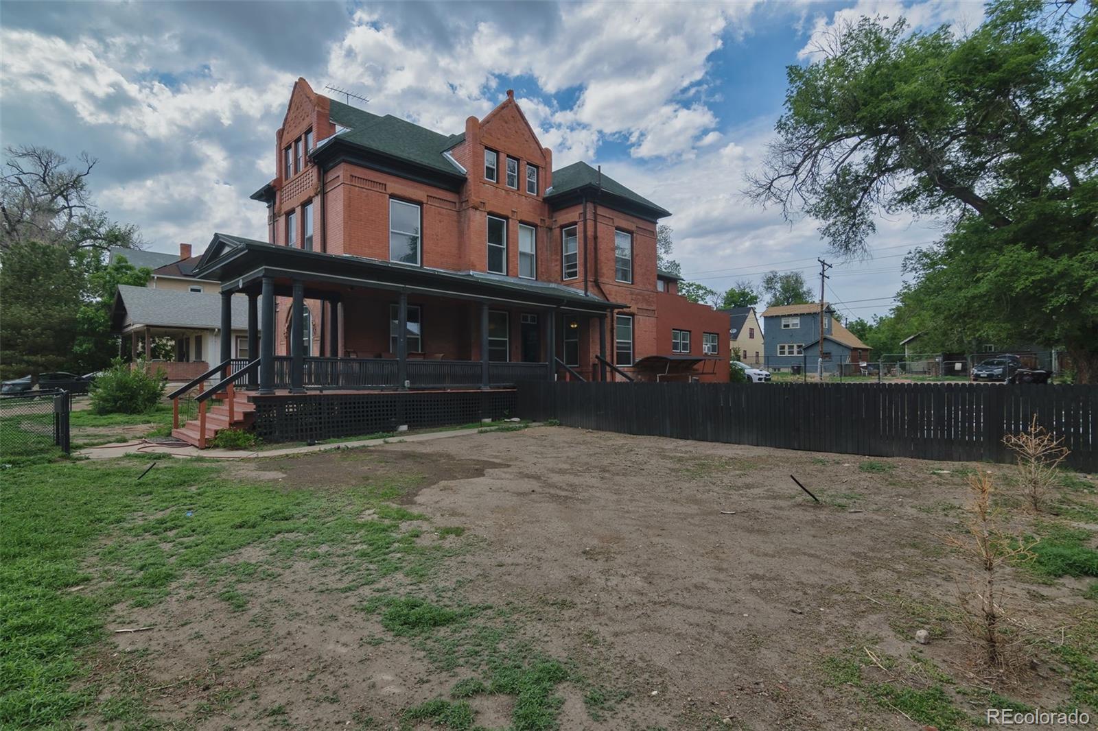 713 W 11th St, Pueblo, CO 81003