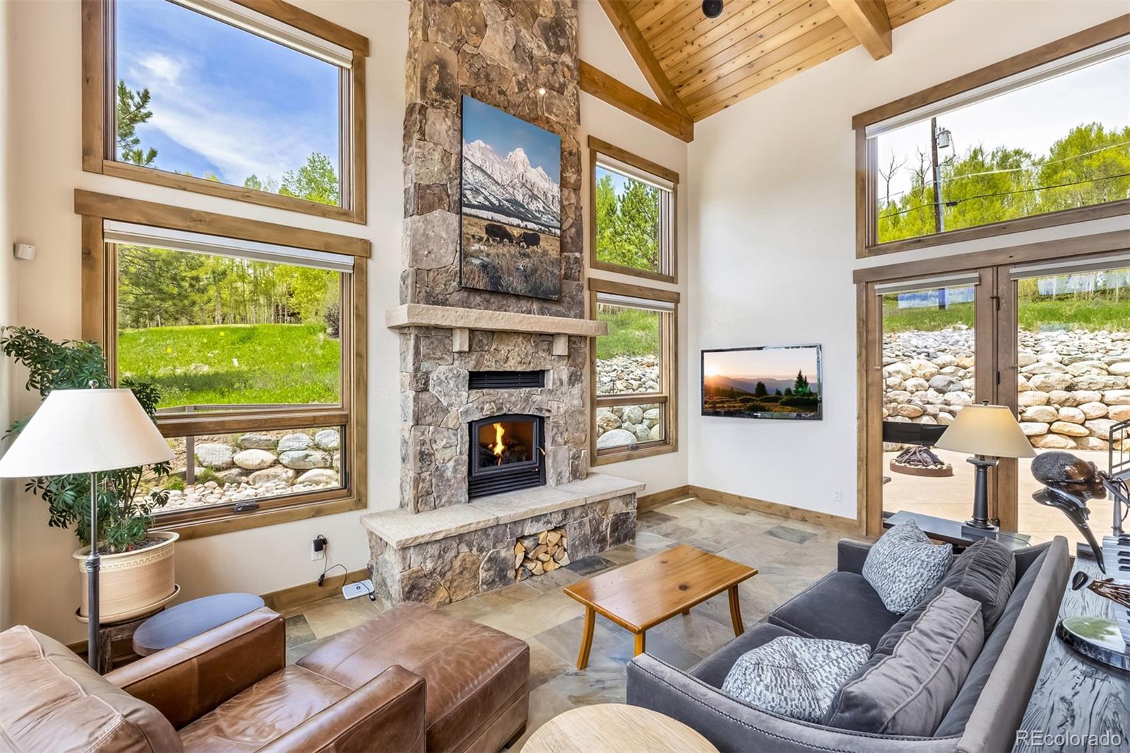 127 Royal Redbird Dr, Silverthorne, CO 80498